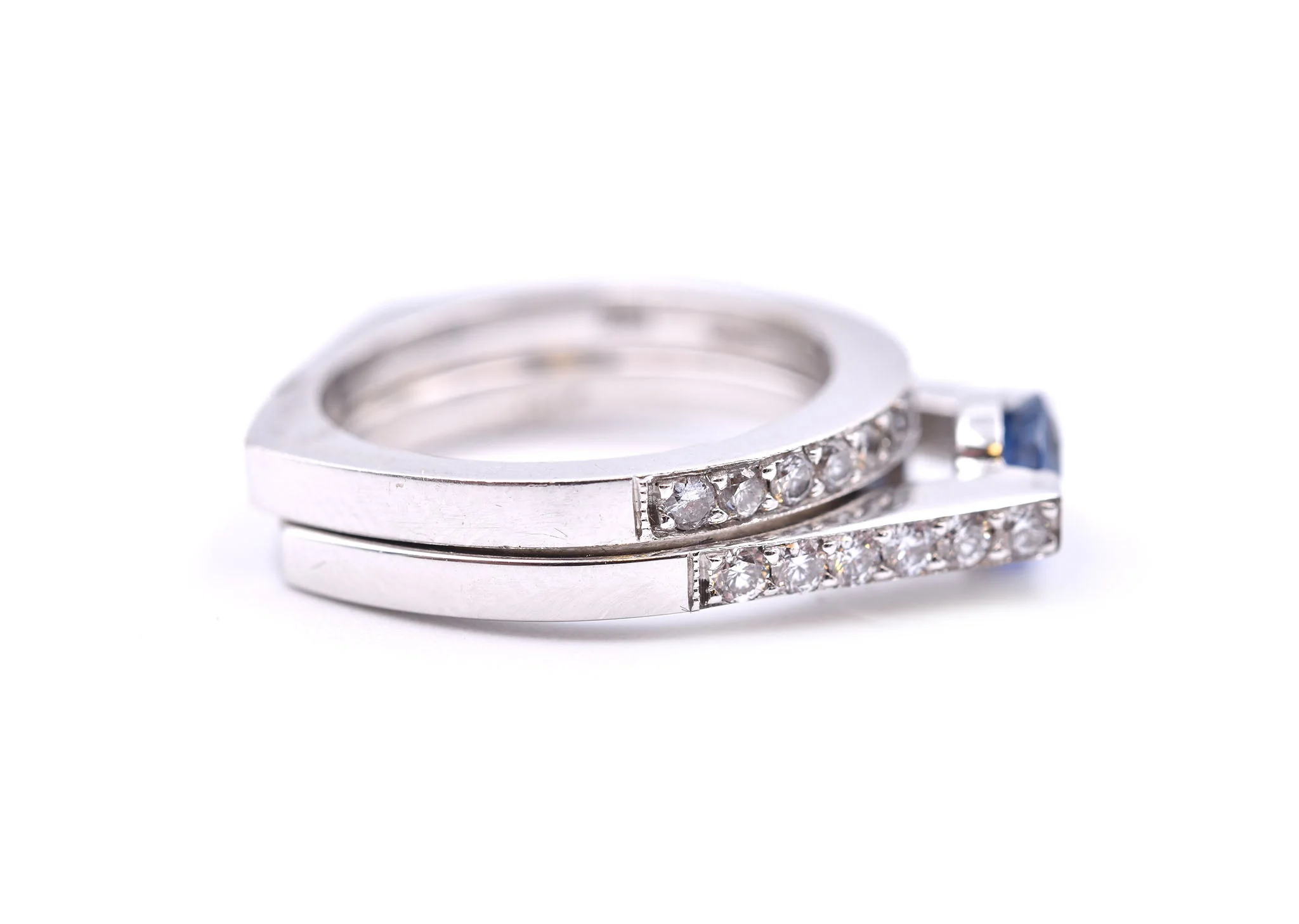 1.00 Carats Sapphire and Diamond 18k White Gold Ring Set - Image 2