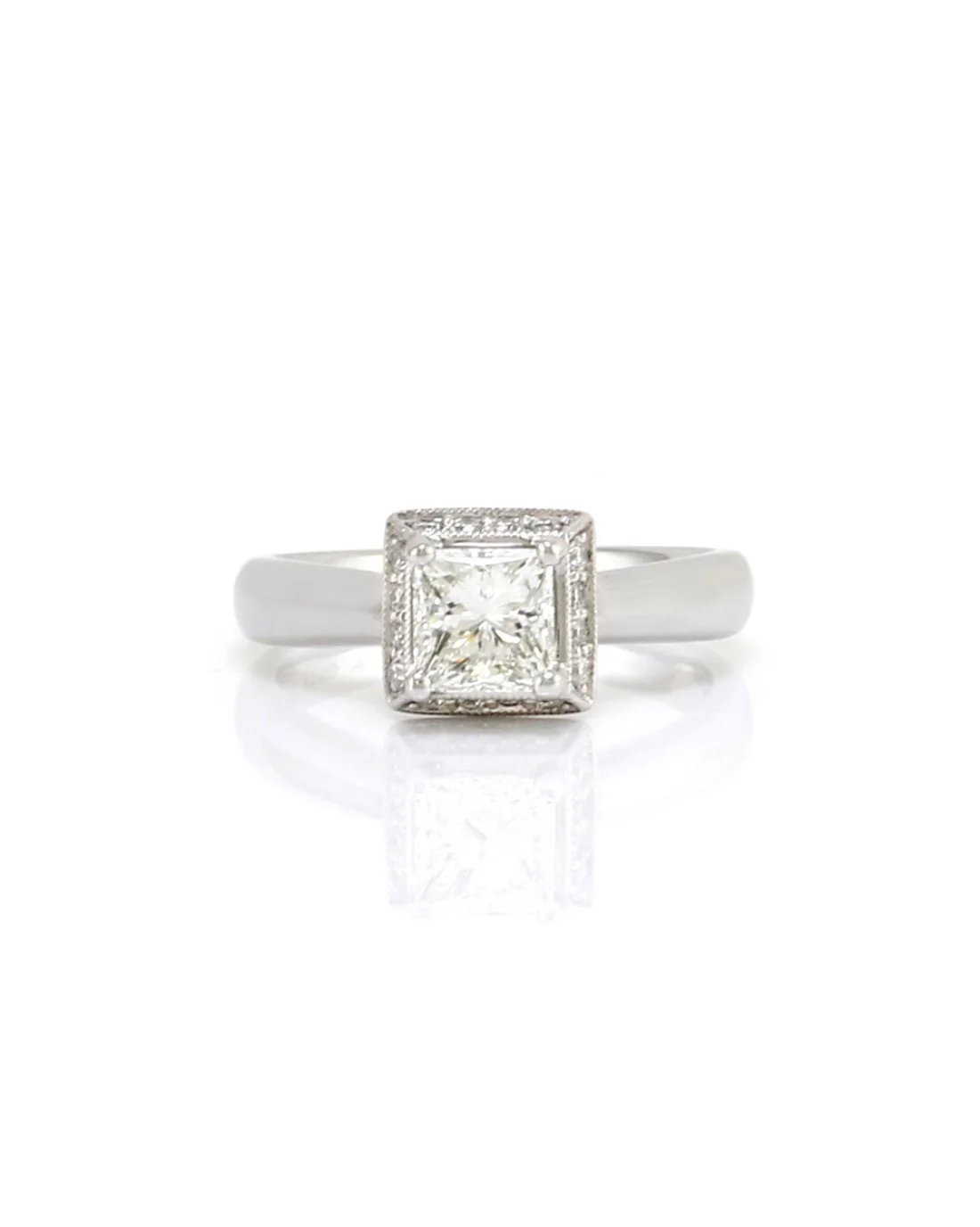 1.00ct VVS2, J GIA Certified Princess Cut Diamond Engagement Ring in Platinum - Image 2