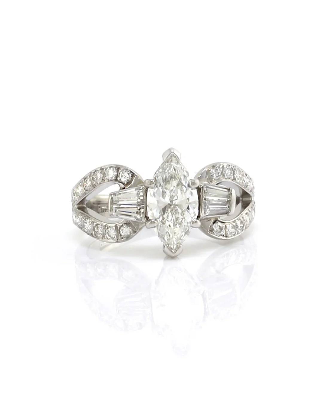 1.14ct VS2, G GIA Certified Marquise Cut Diamond Engagement Ring in Platinum - Image 2
