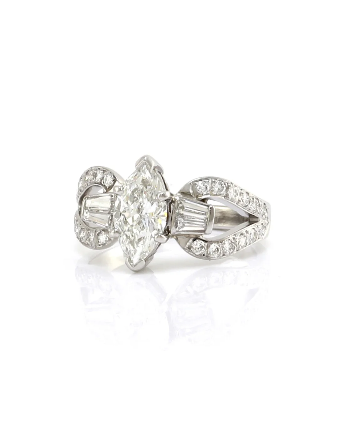 1.14ct VS2, G GIA Certified Marquise Cut Diamond Engagement Ring in Platinum - Image 3