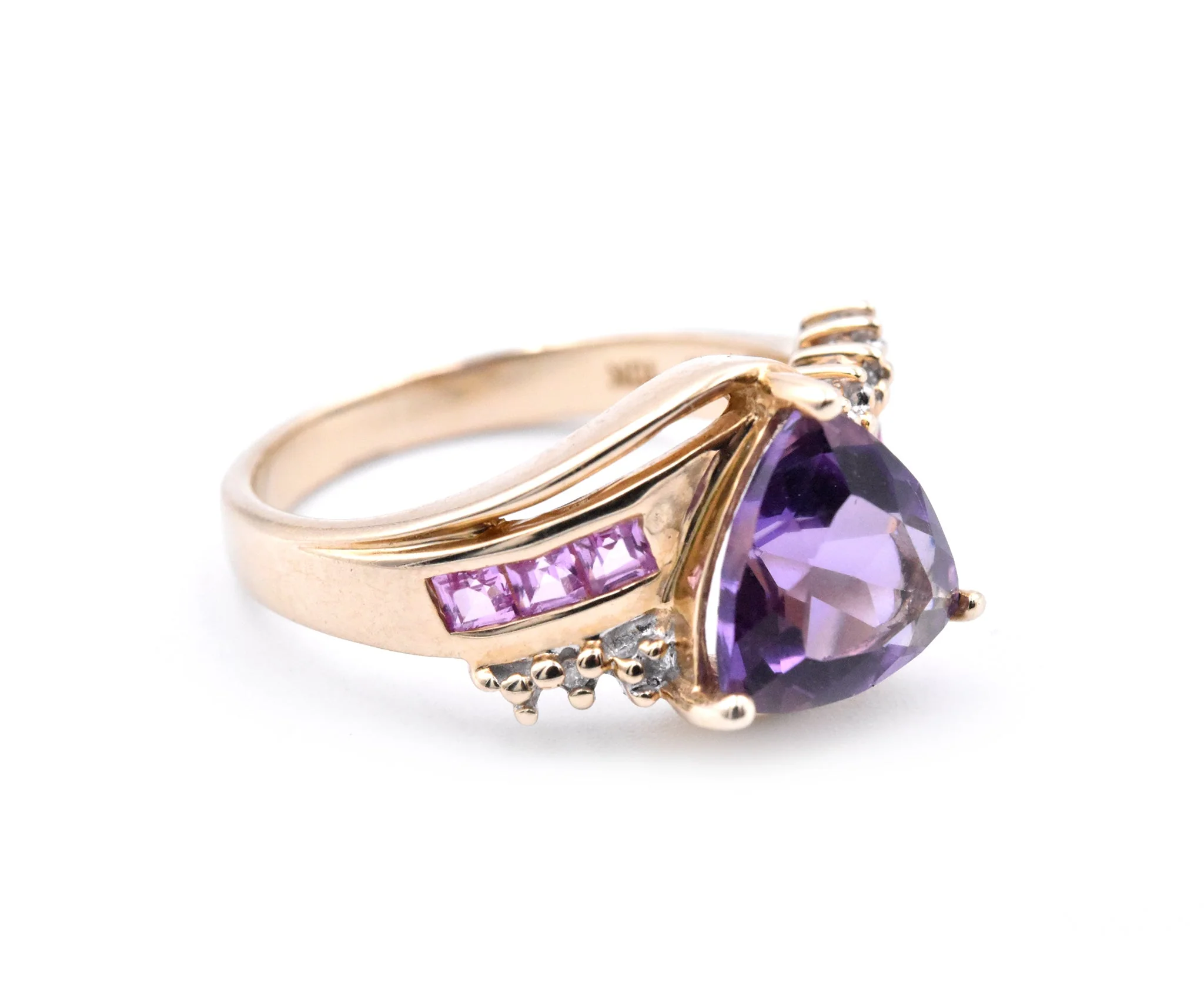 10 Karat Yellow Gold Amethyst and Diamond Ring - Image 2