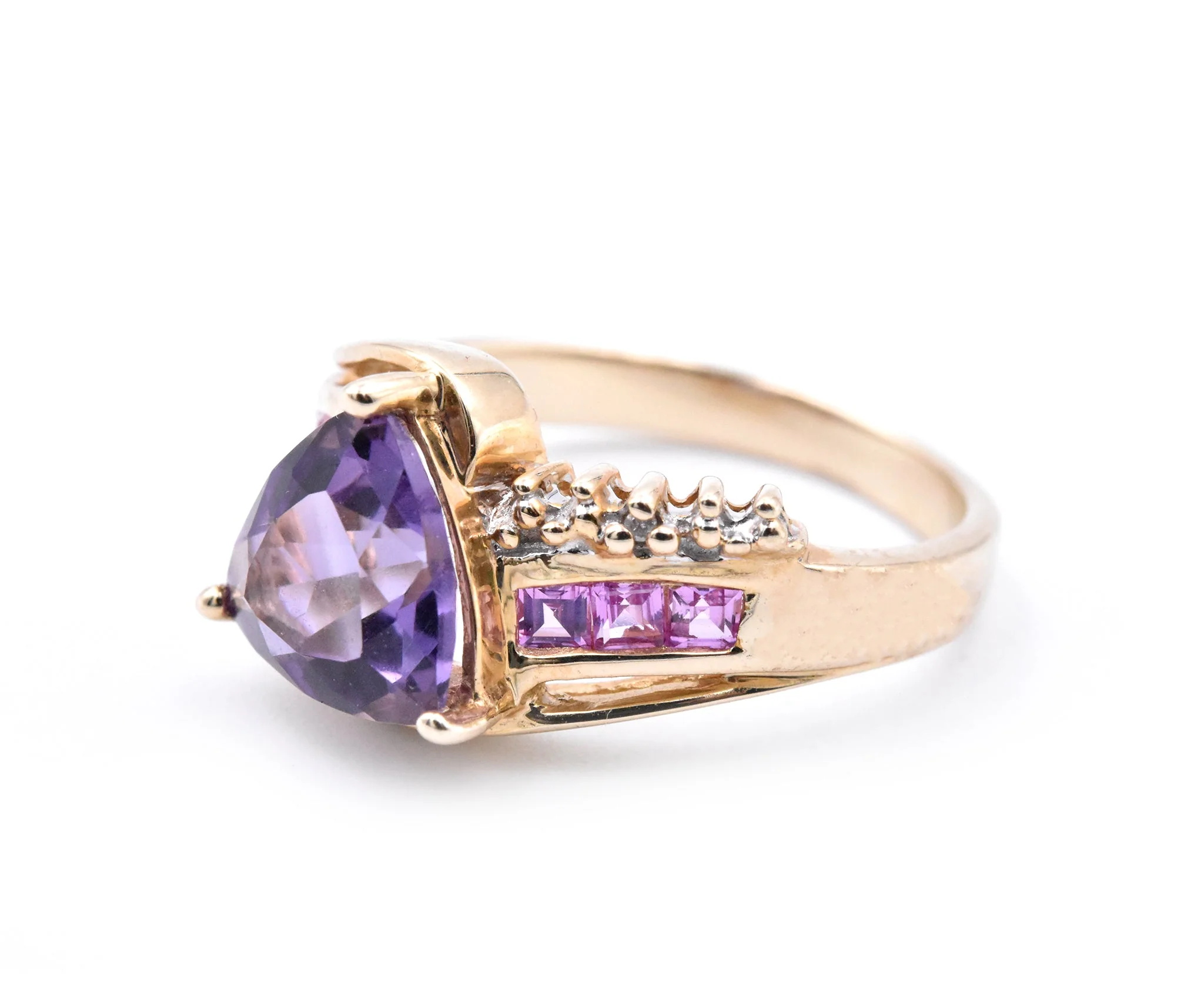 10 Karat Yellow Gold Amethyst and Diamond Ring - Image 3