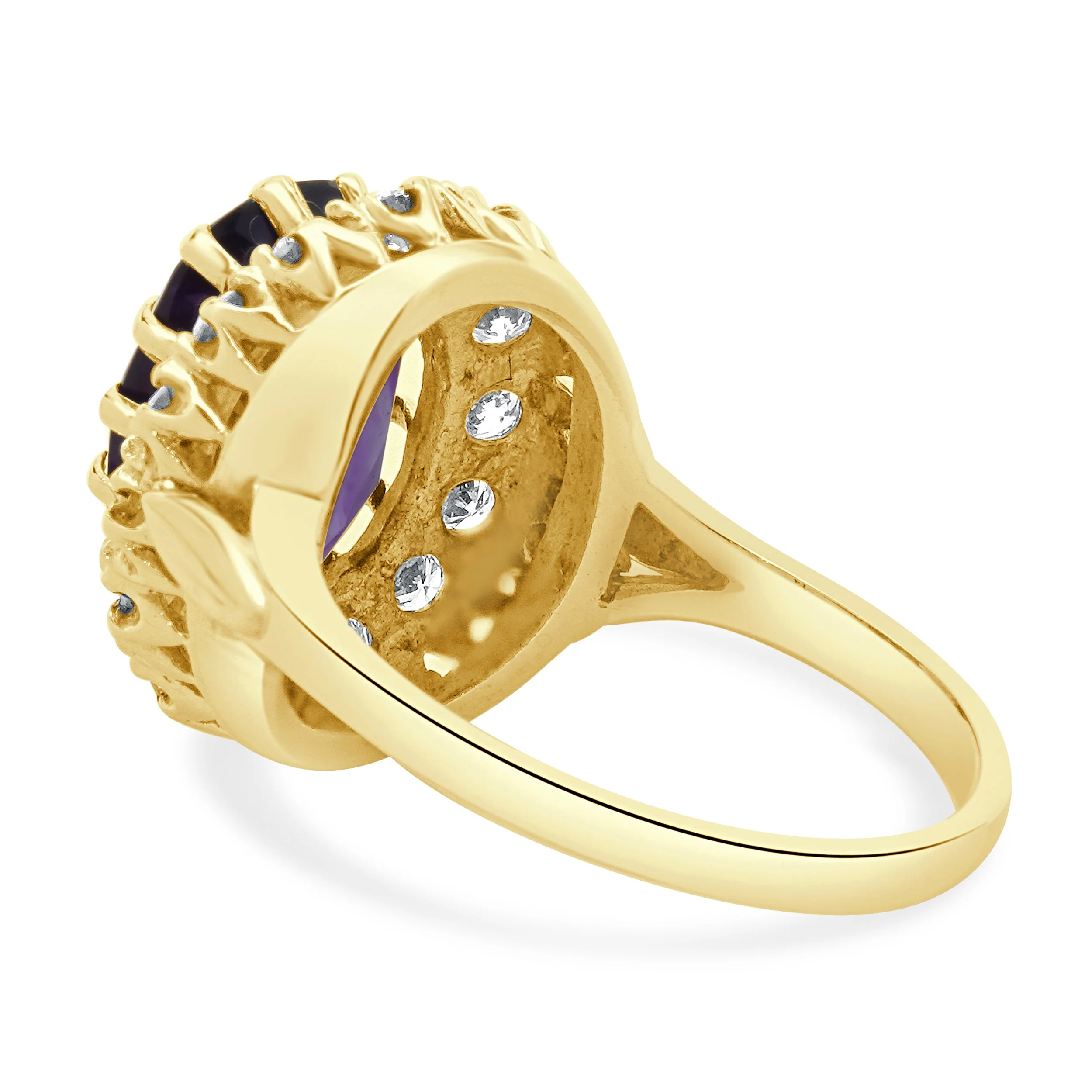 10 Karat Yellow Gold Oval Amethyst and Diamond Cocktail Ring - Image 3