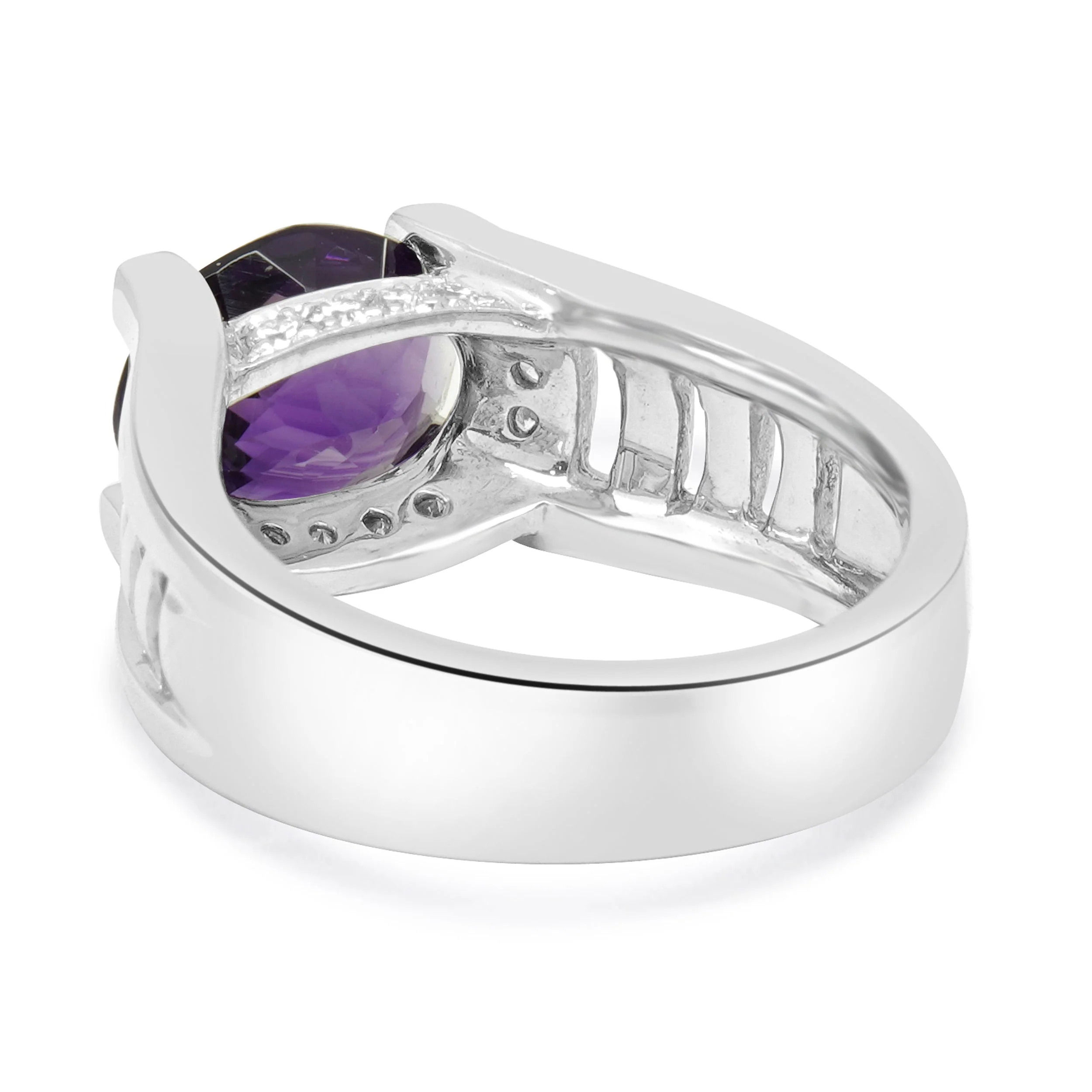 14 Karat White Gold Amethyst and Diamond Ring - Image 3