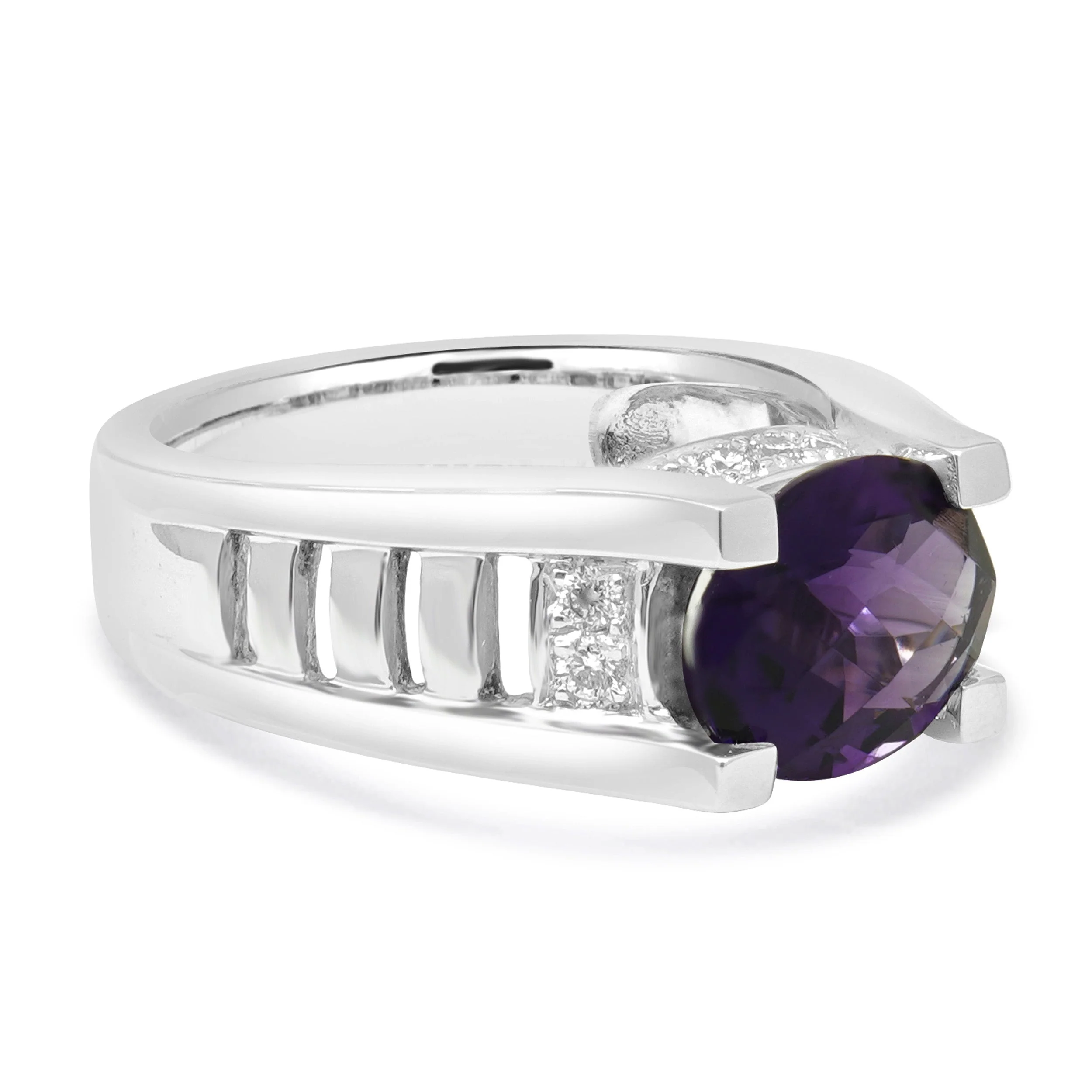14 Karat White Gold Amethyst and Diamond Ring - Image 4