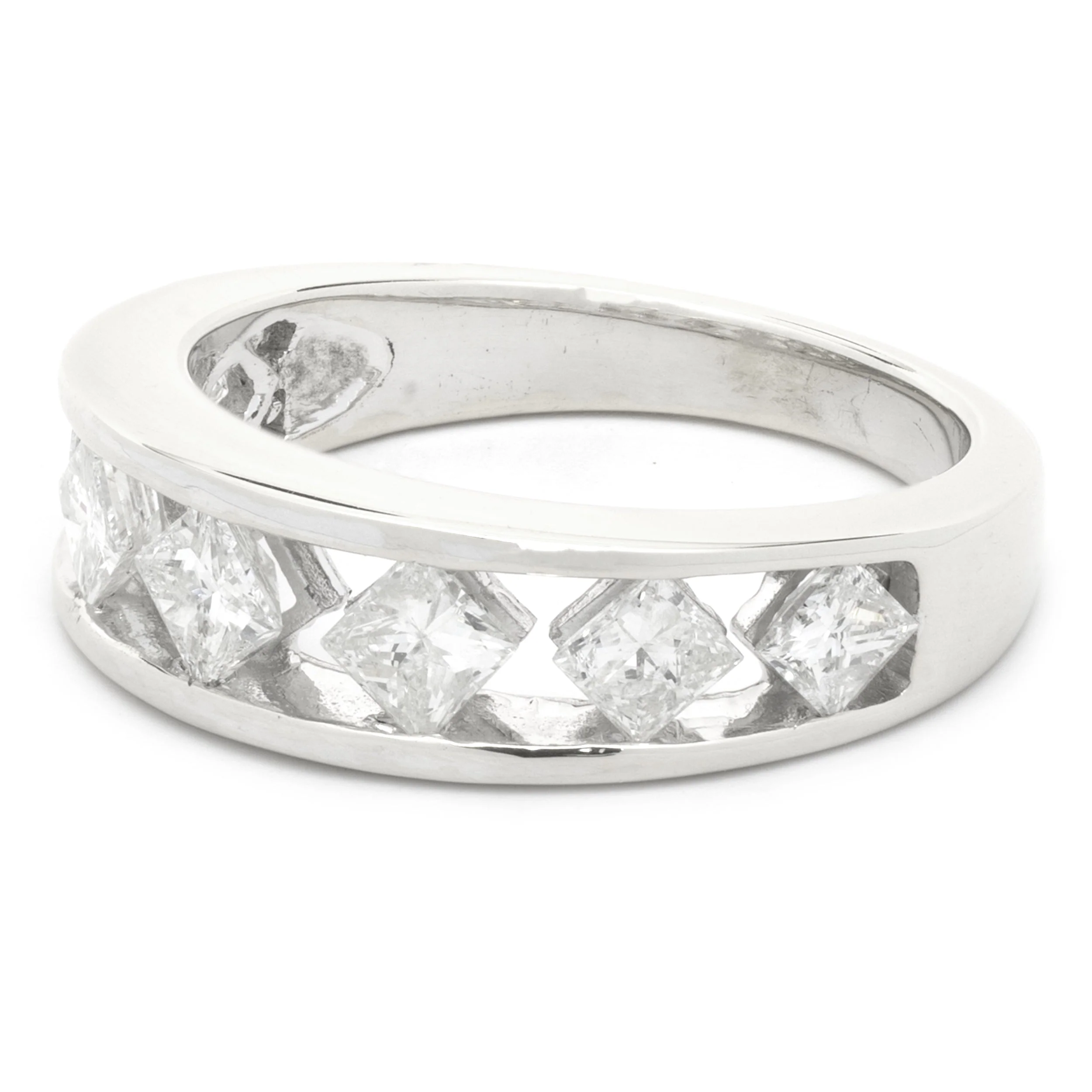 14 Karat White Gold Diamond Band - Image 3