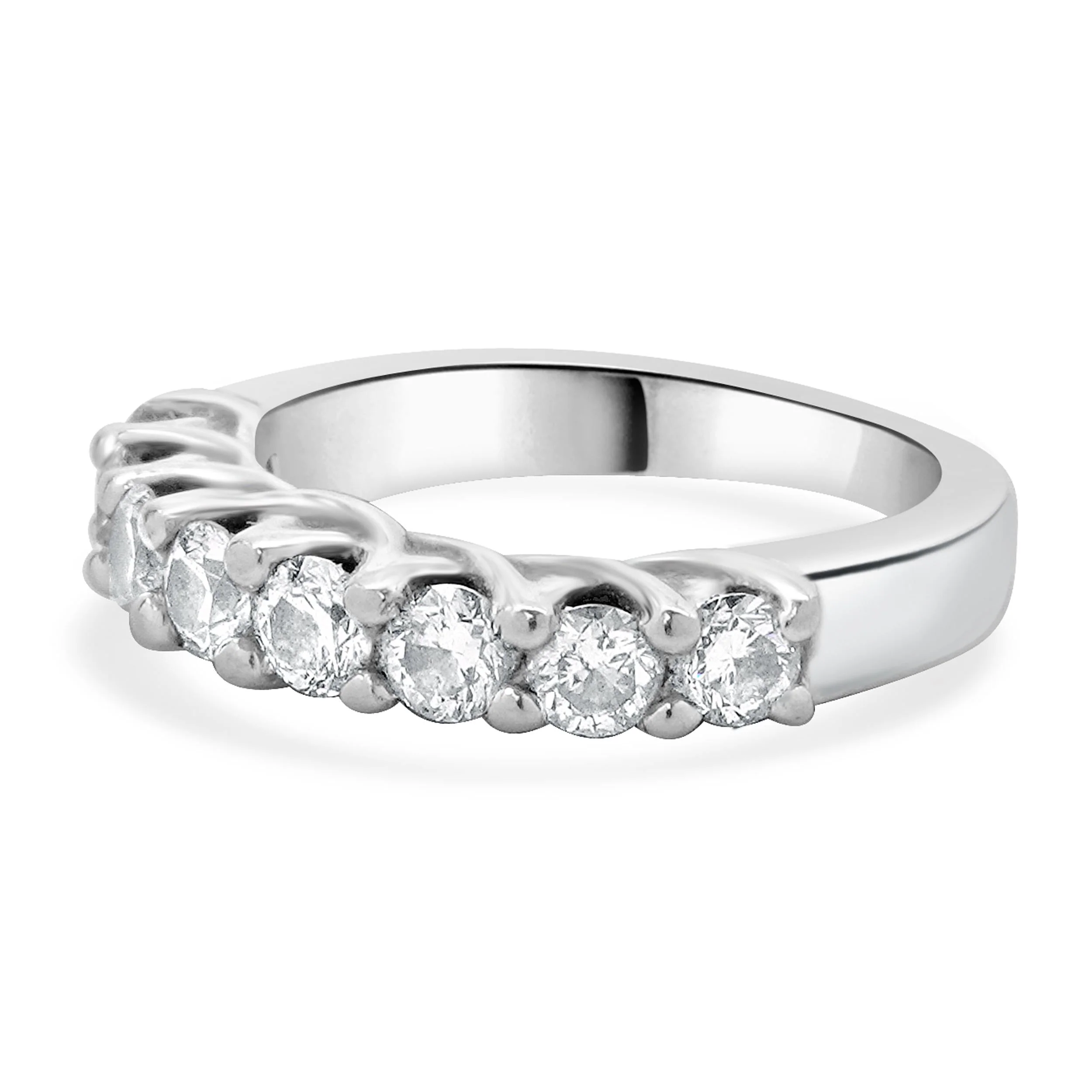 14 Karat White Gold Diamond Band - Image 2