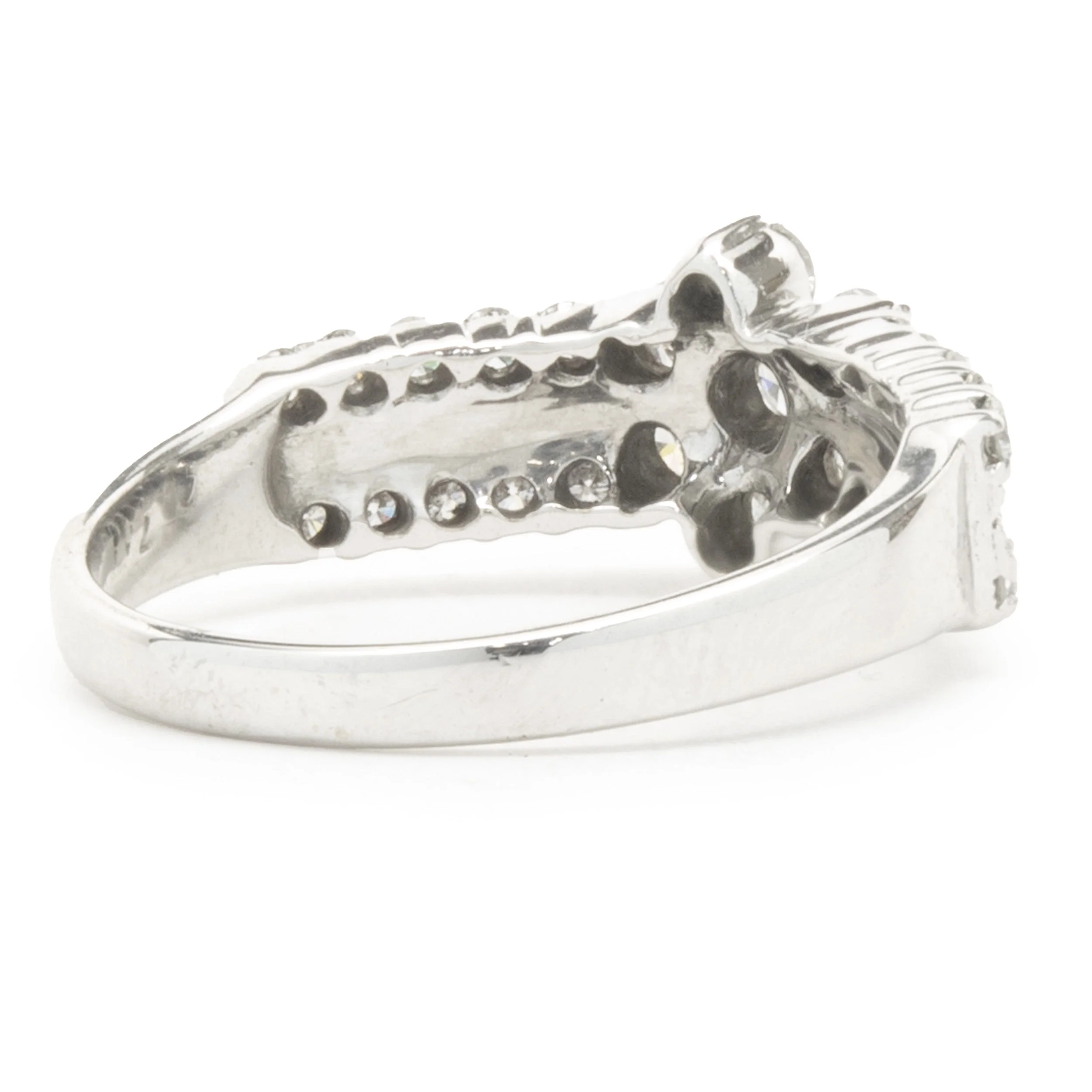 14 Karat White Gold Diamond Floral Cluster Ring - Image 3