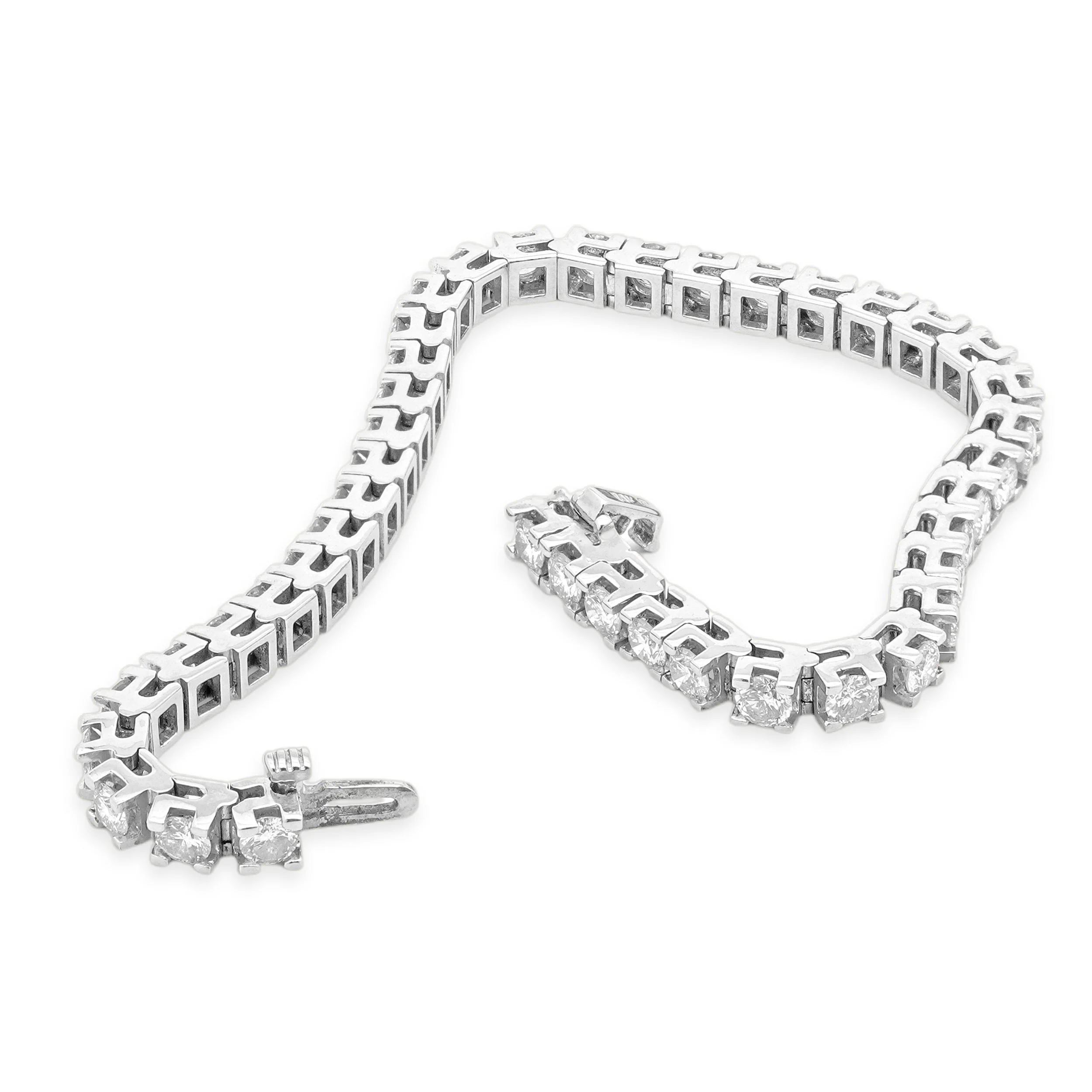 14 Karat White Gold Diamond Inline Tennis Bracelet - Image 4