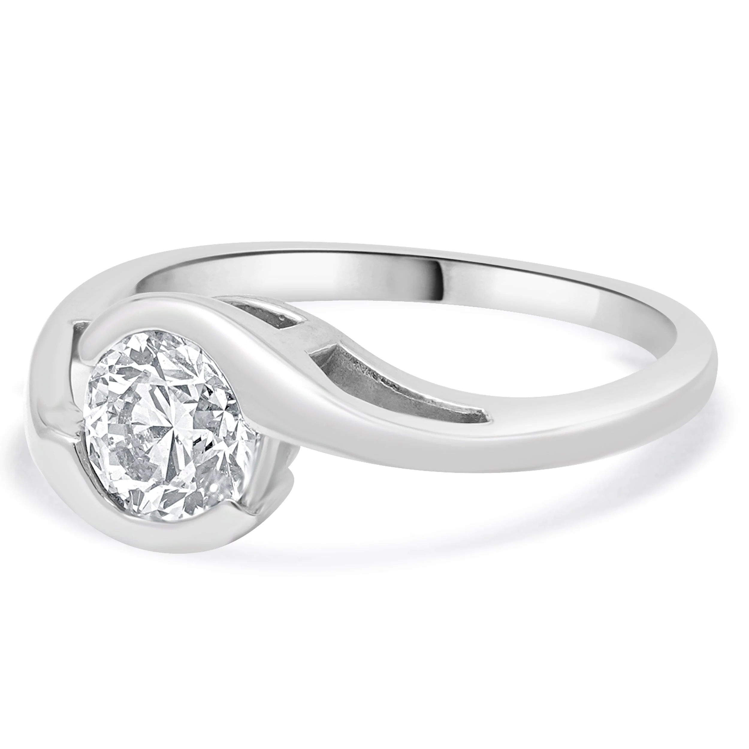 14 Karat White Gold Diamond Solitaire Ring - Image 2
