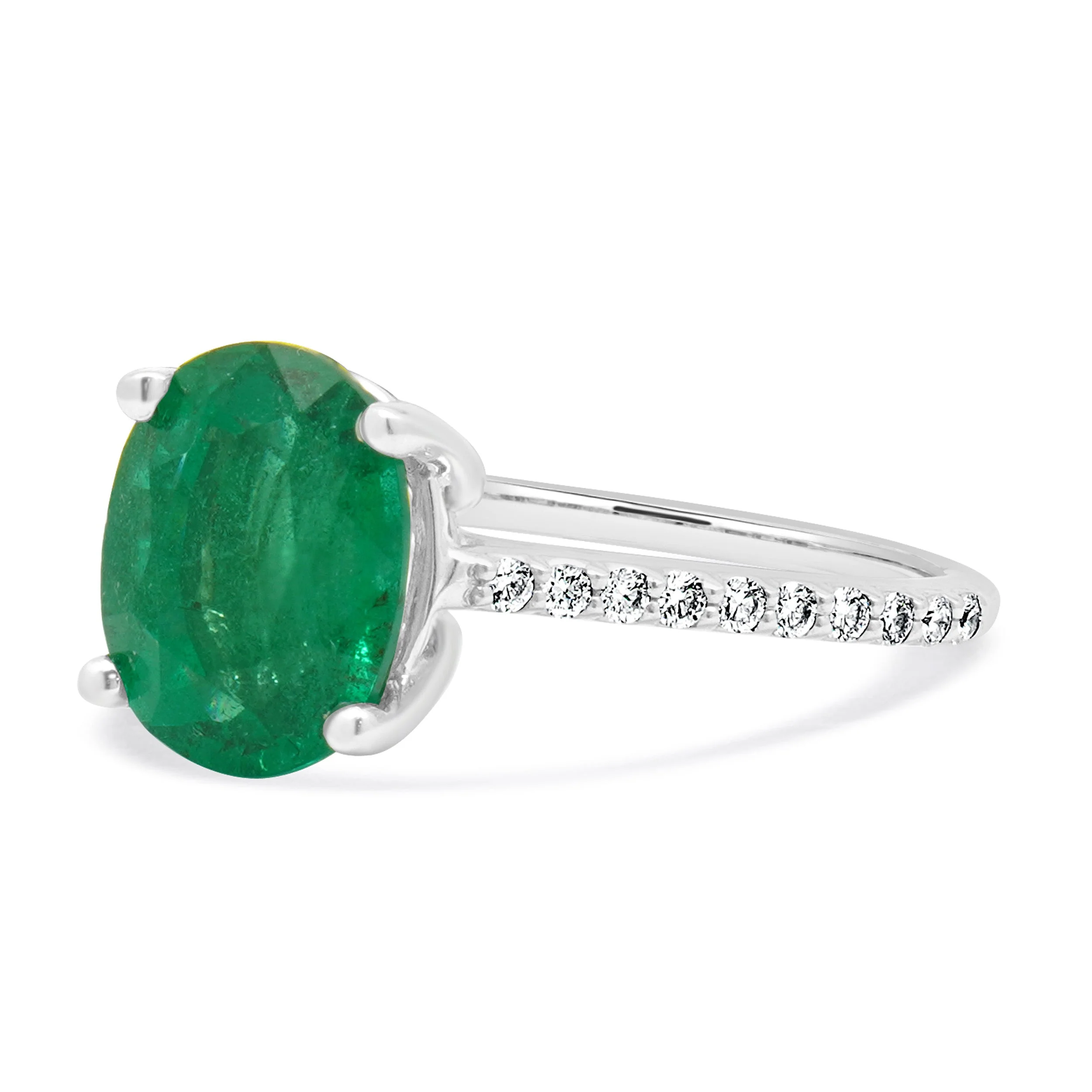 14 Karat White Gold Emerald and Diamond Ring - Image 4