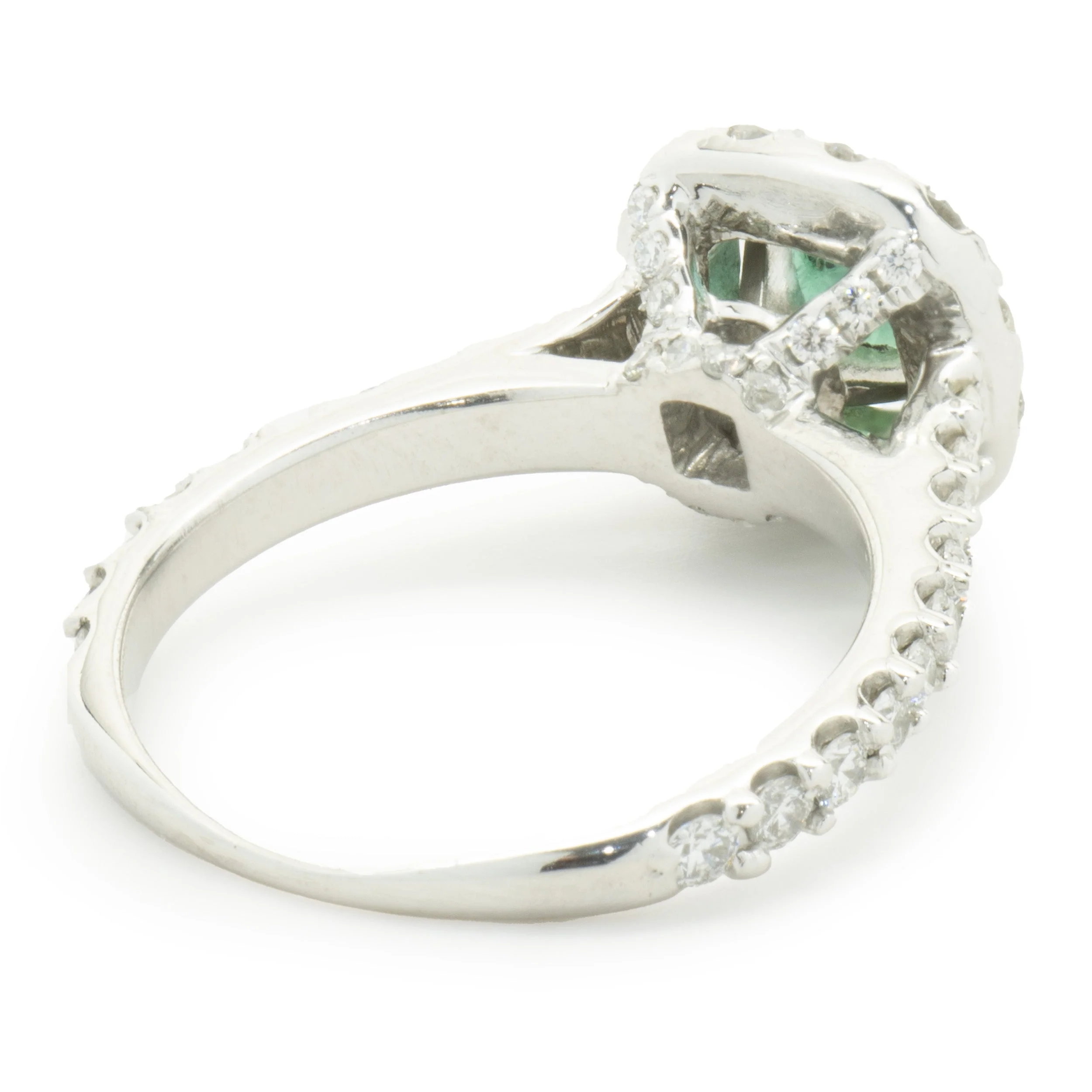 14 Karat White Gold Emerald and Diamond Ring - Image 3