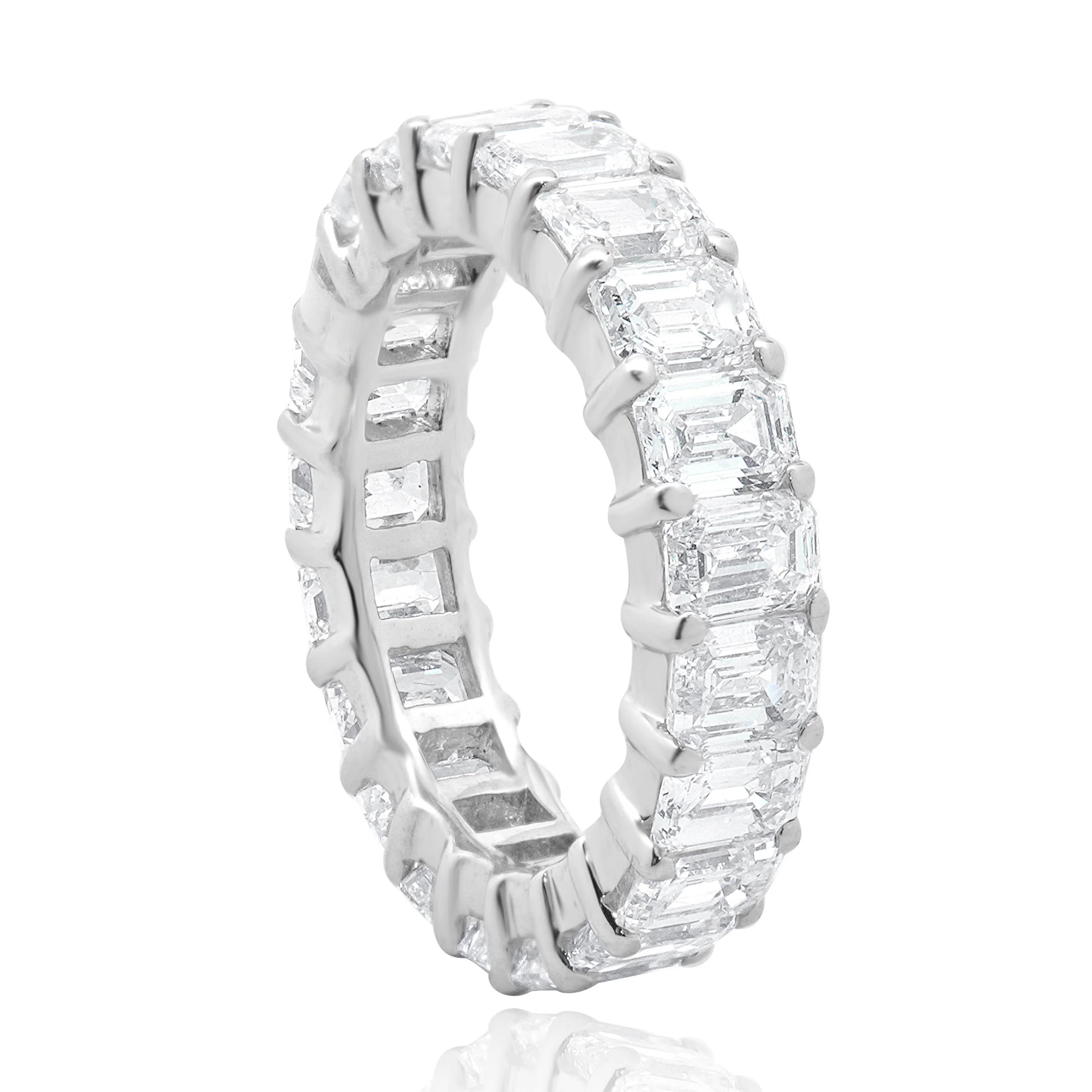 14 Karat White Gold Emerald Cut Diamond Eternity Ring - Image 4