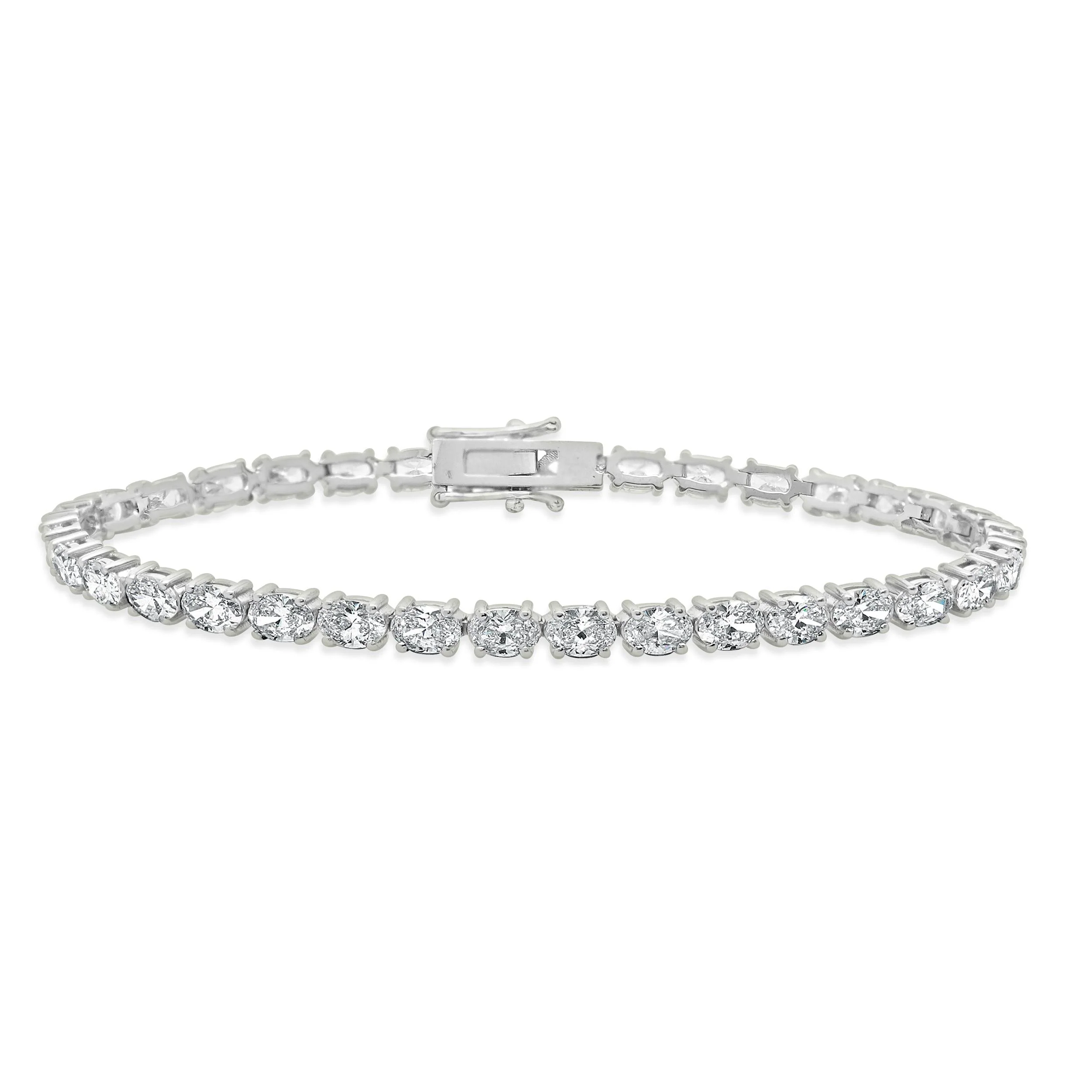 14 Karat White Gold Oval Cut Diamond Tennis Bracelet
