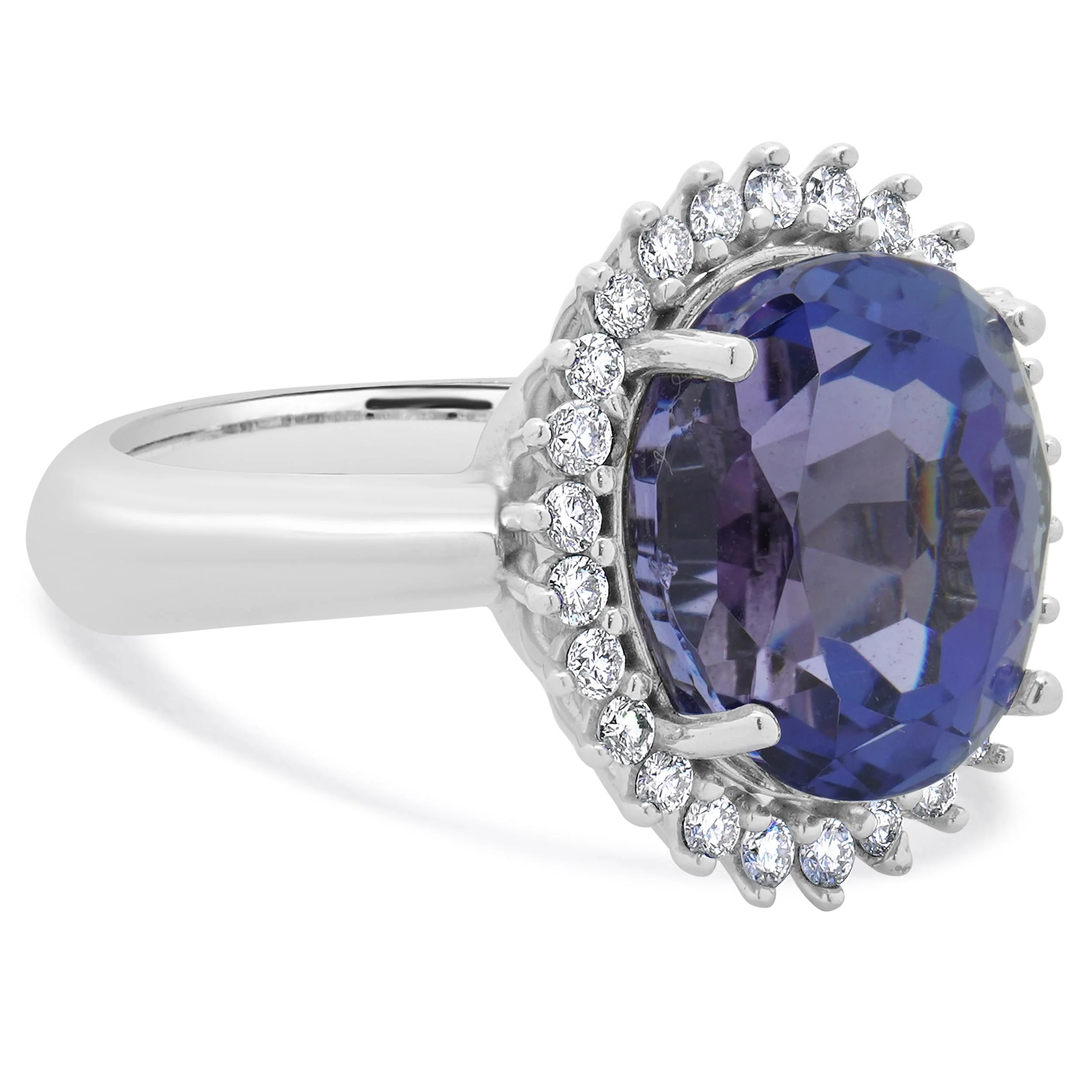 14 Karat White Gold Oval Tanzanite and Diamond Cocktail Ring - Image 3