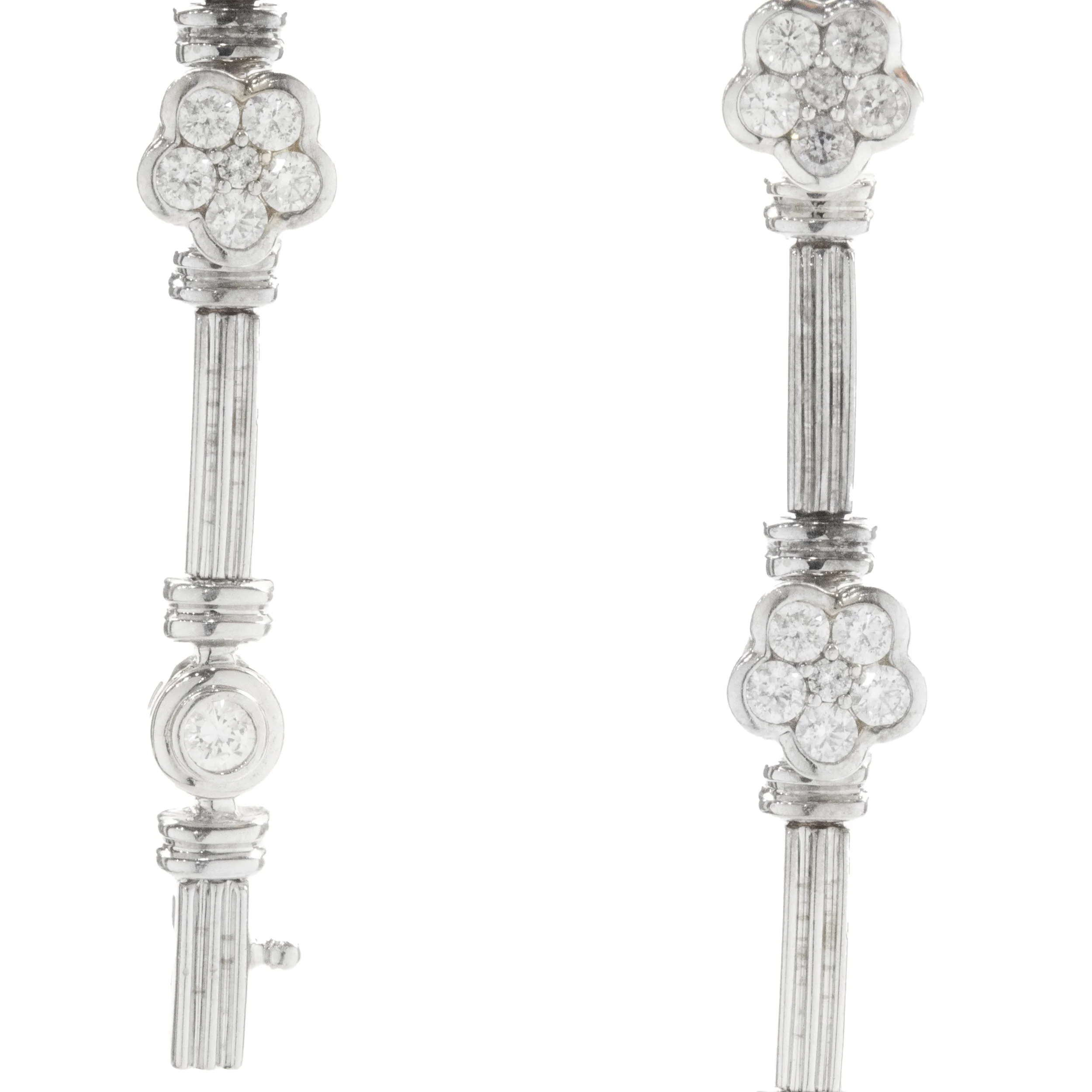 14 Karat White Gold Pave Diamond Flower Station Bracelet - Image 4