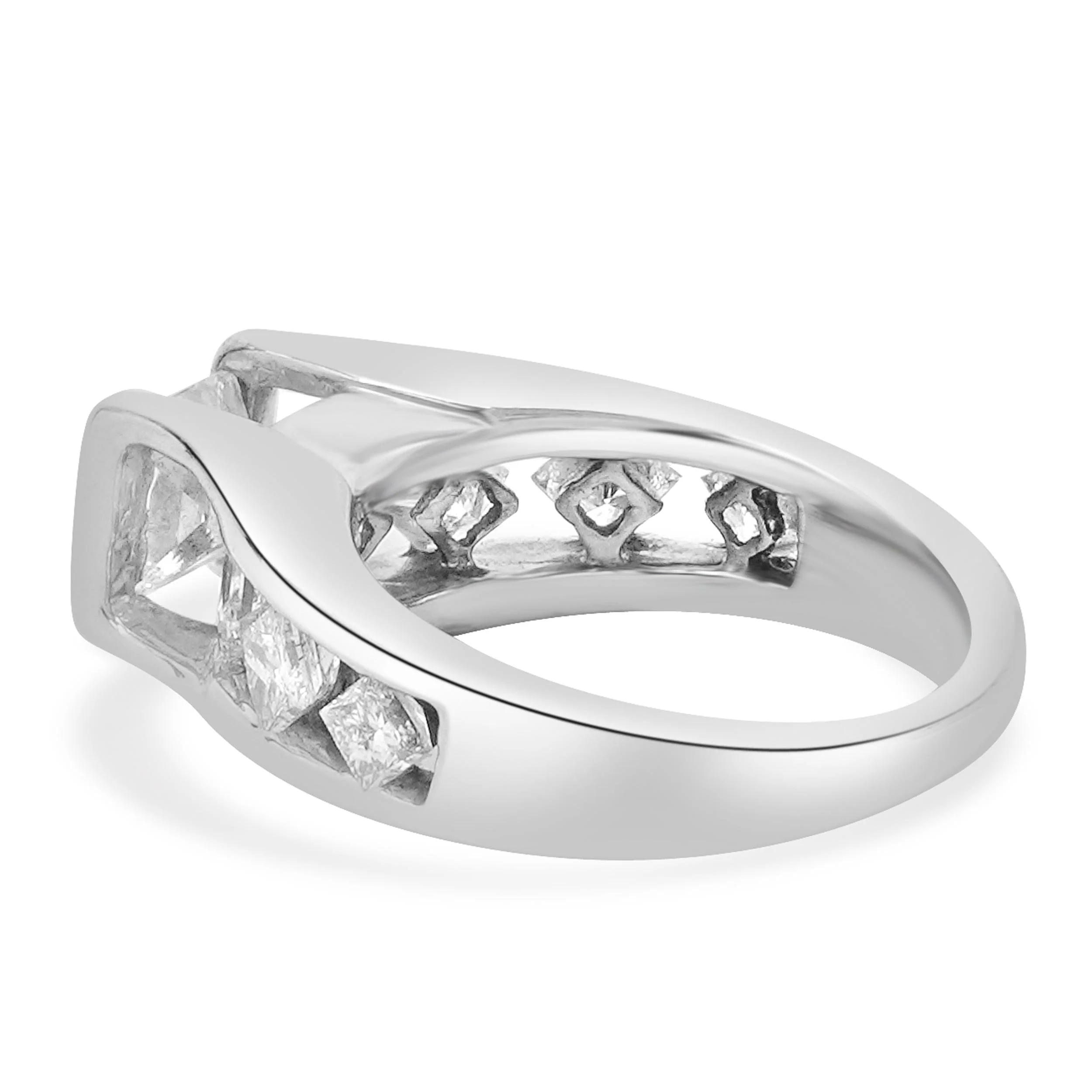 14 Karat White Gold Princess Cut Diamond Engagement Ring - Image 4