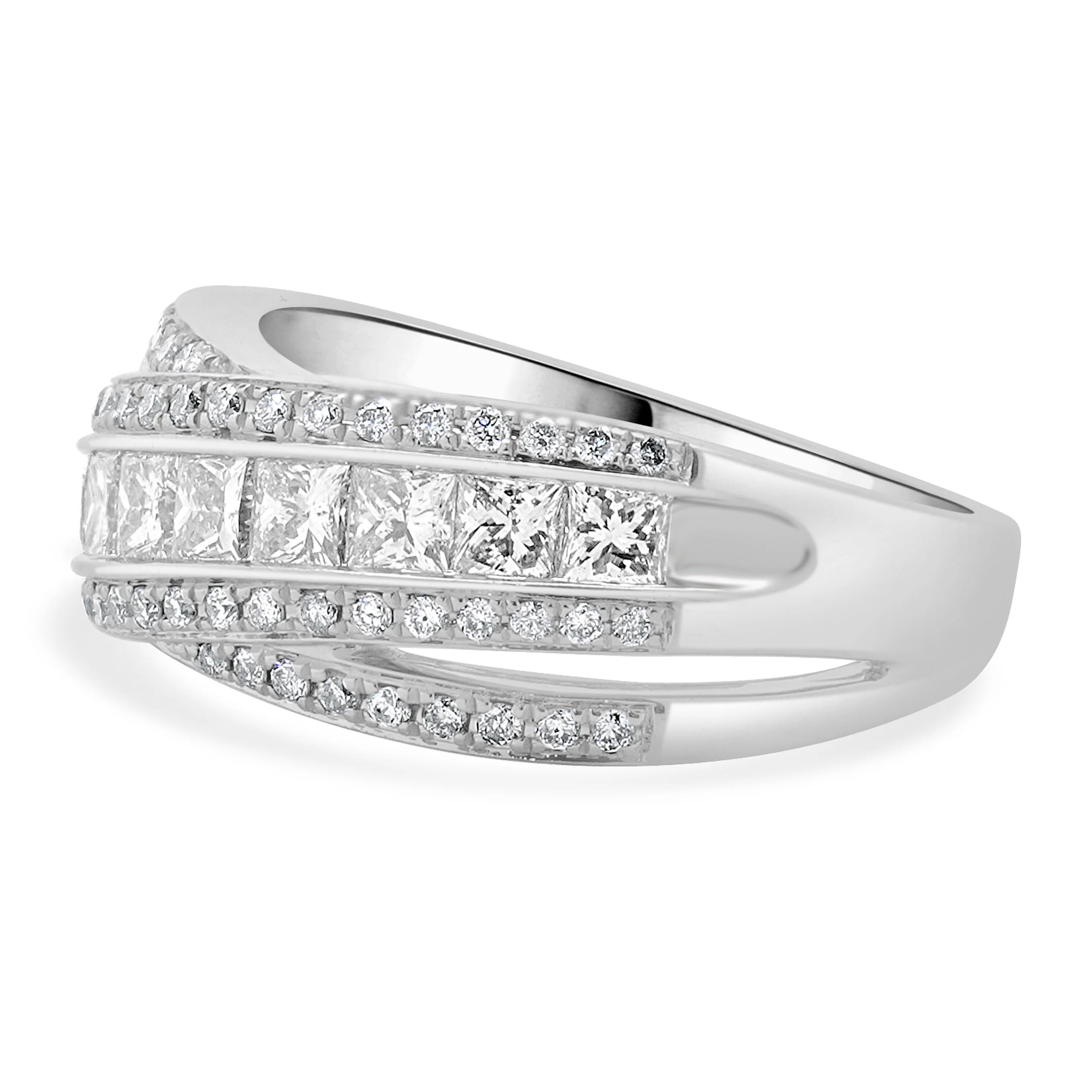14 Karat White Gold Round and Princess Cut Diamond Crossover Ring - Image 3