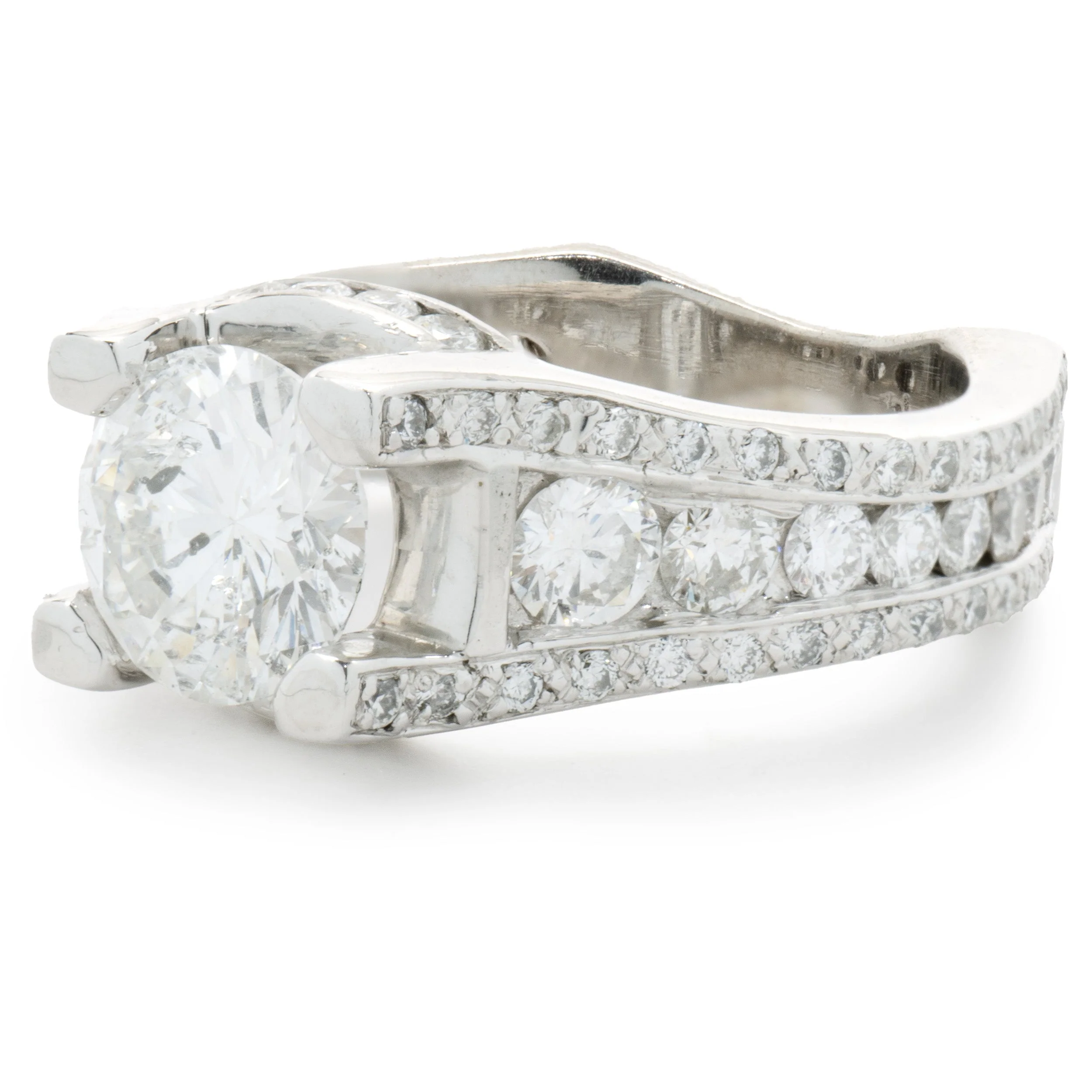 14 Karat White Gold Round Brilliant Cut Diamond Engagement Ring - Image 2