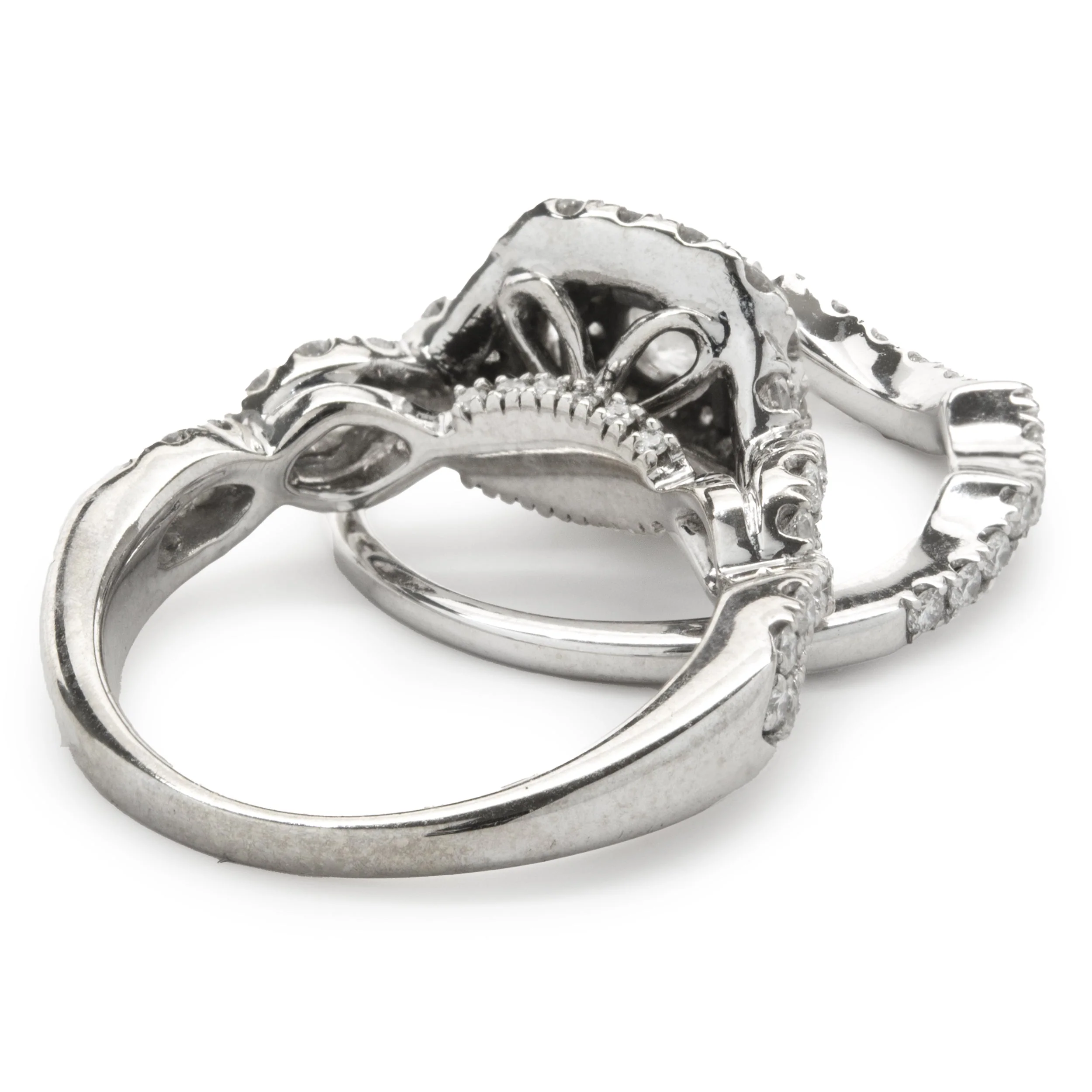 14 Karat White Gold Round Brilliant Diamond Wedding Set - Image 4