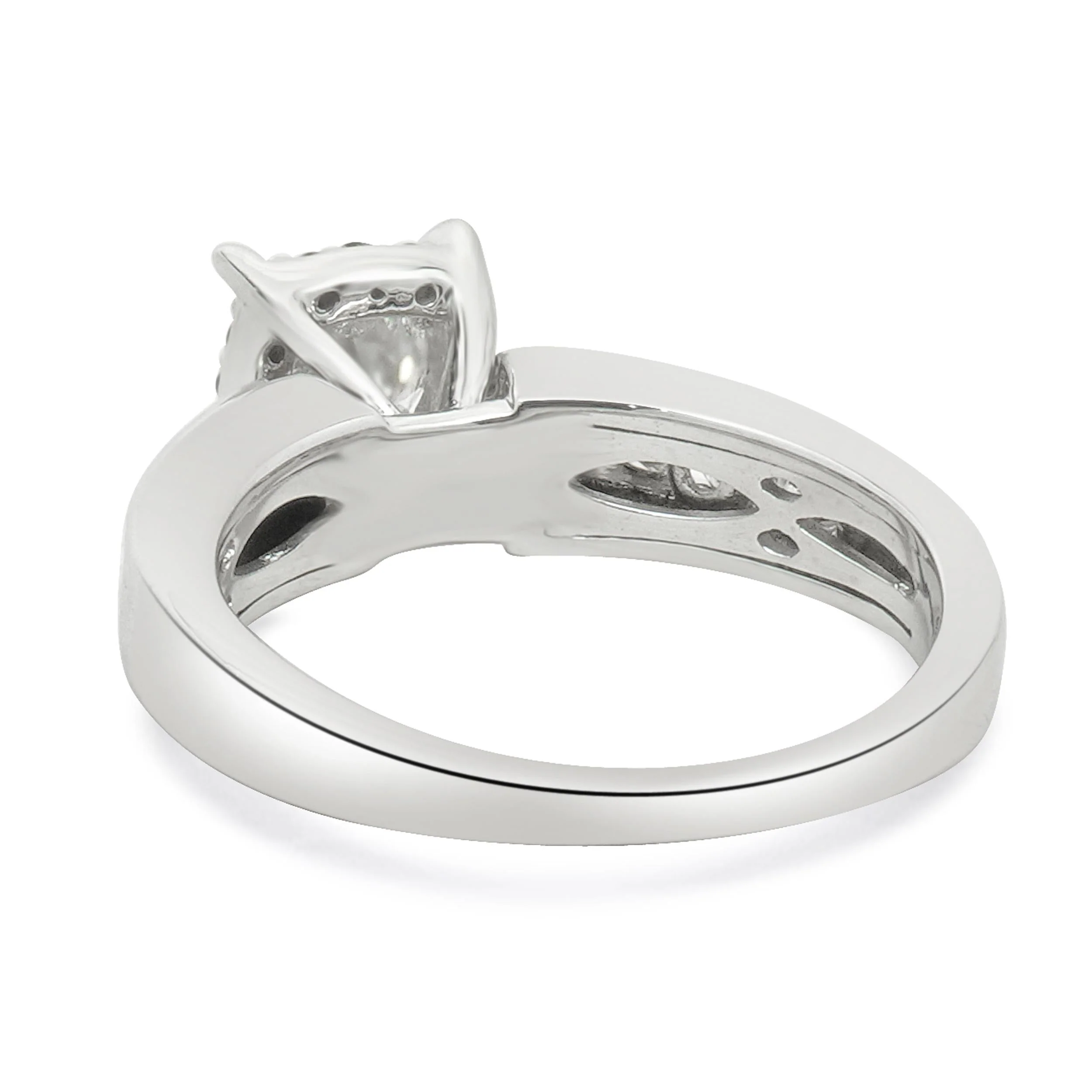 14 Karat White Gold Round Diamond Engagement Ring - Image 4