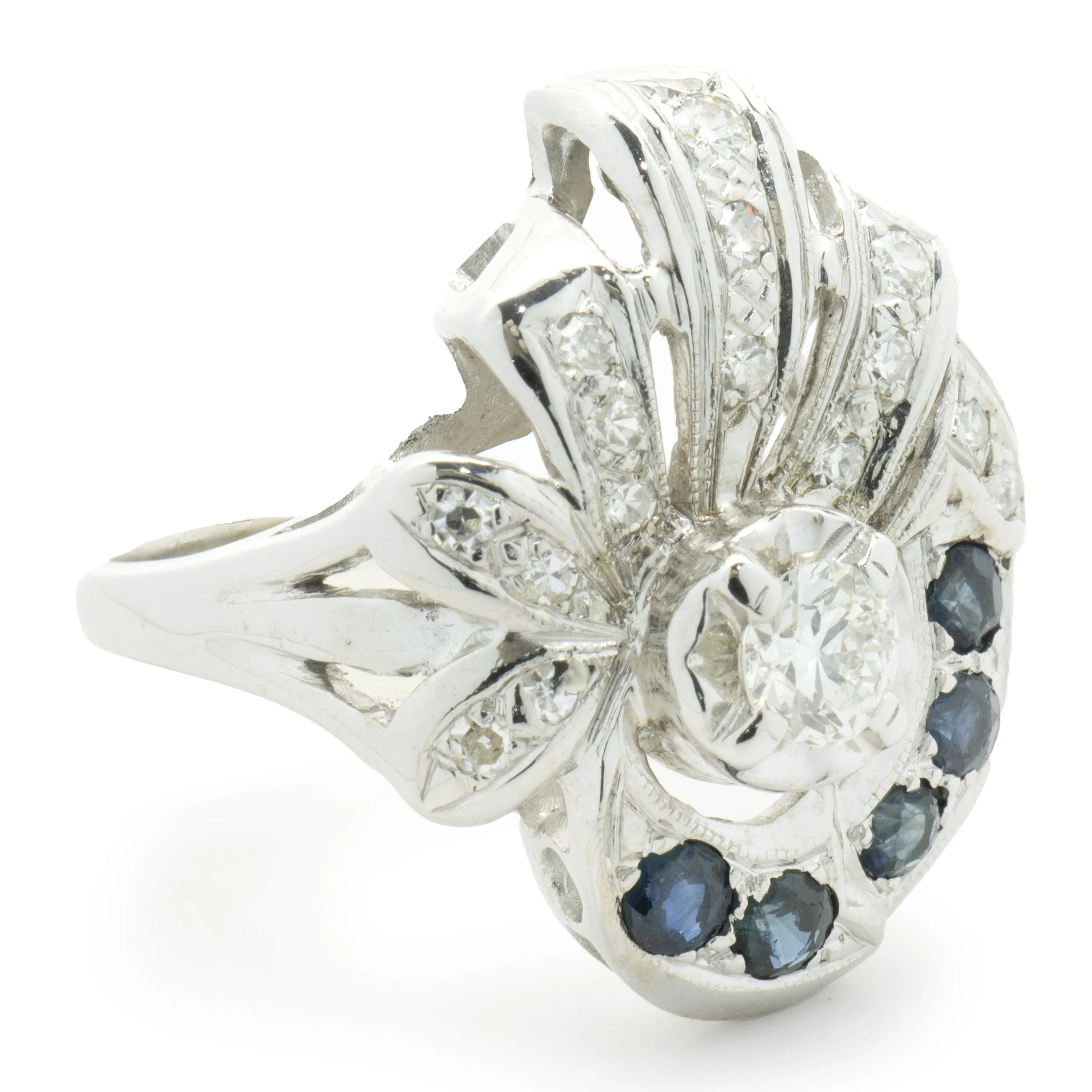 14 Karat White Gold Vintage Art Deco Diamond and Sapphire Ring - Image 3