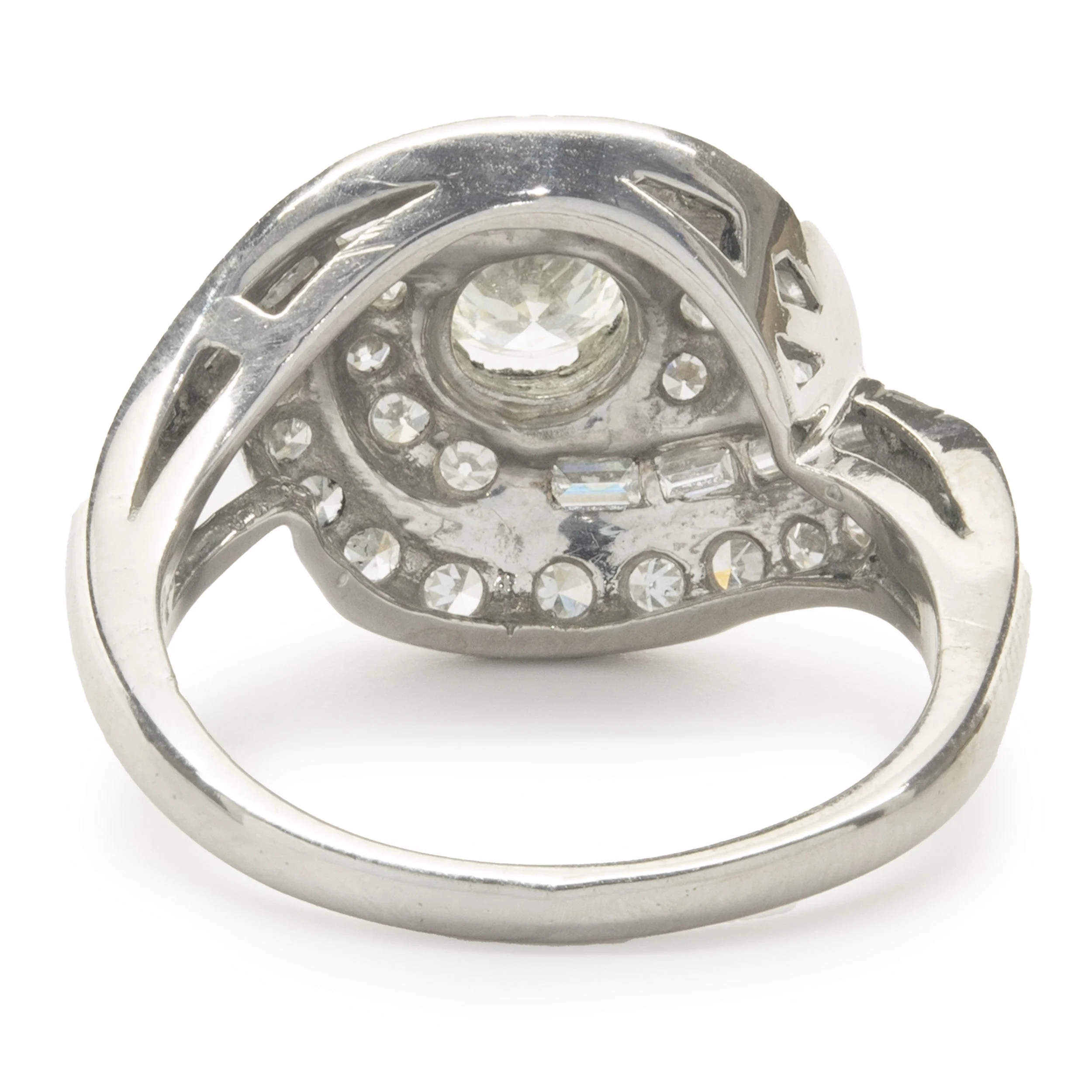 14 Karat White Gold Vintage Diamond Swirl Ring - Image 3