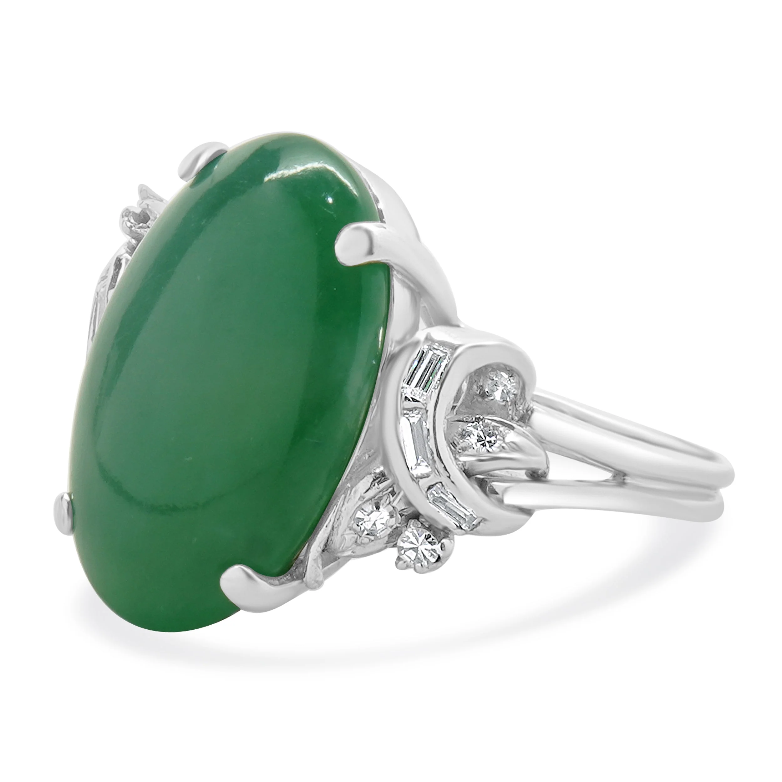 14 Karat White Gold Vintage Jade and Diamond Ring - Image 2