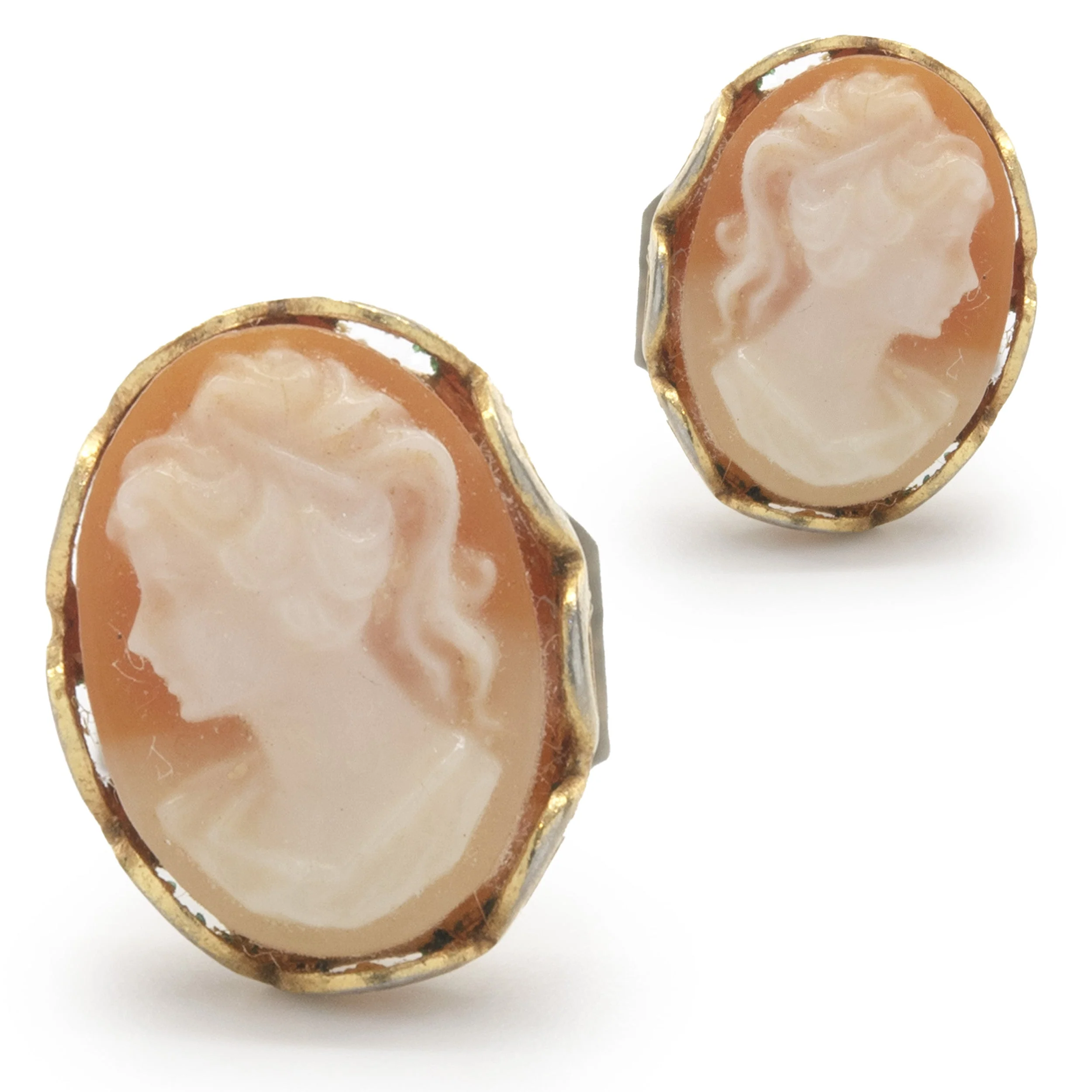 14 Karat Yellow Gold Cameo Stud Earrings - Image 3