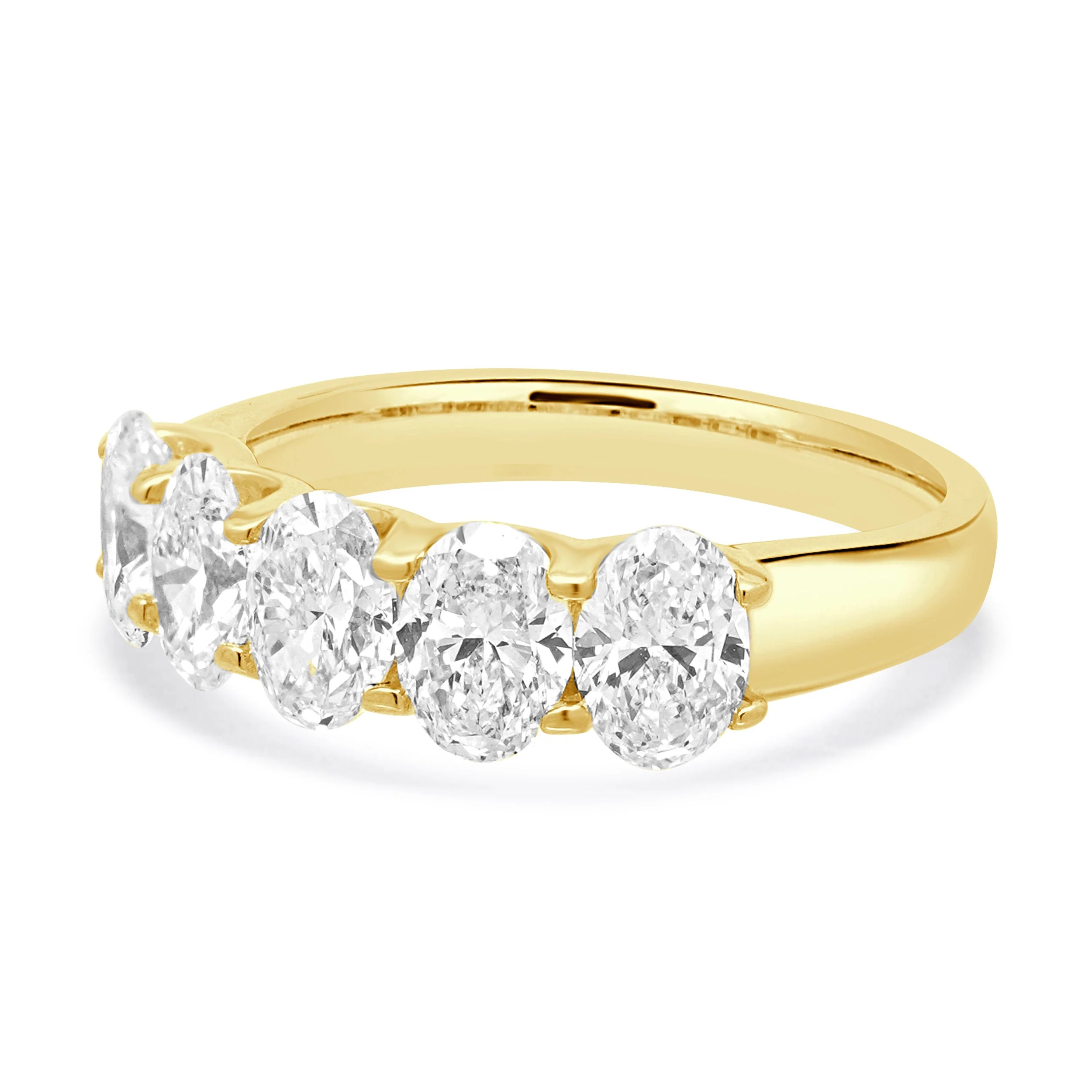 14 Karat Yellow Gold Diamond Ring - Image 2