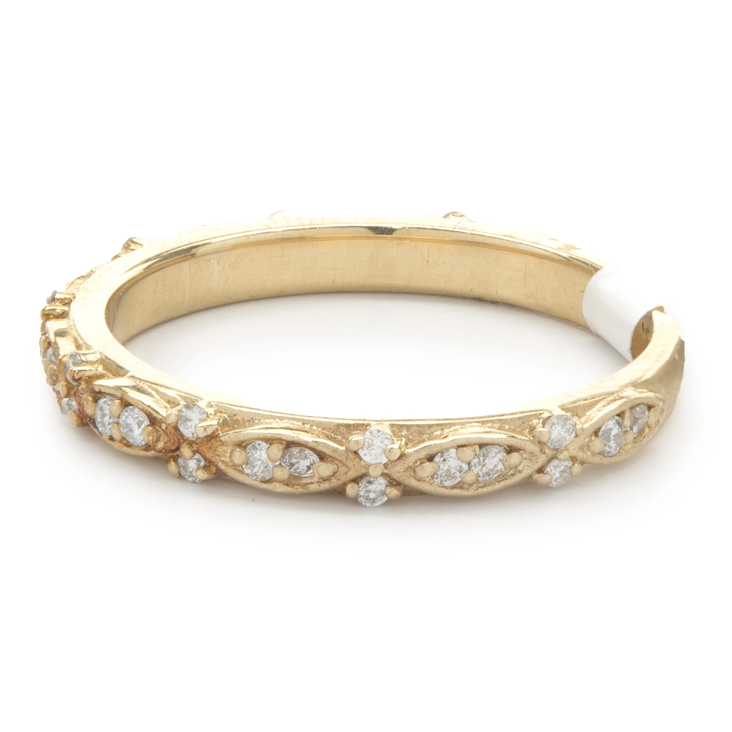 14 Karat Yellow Gold Filigree Diamond Band - Image 4