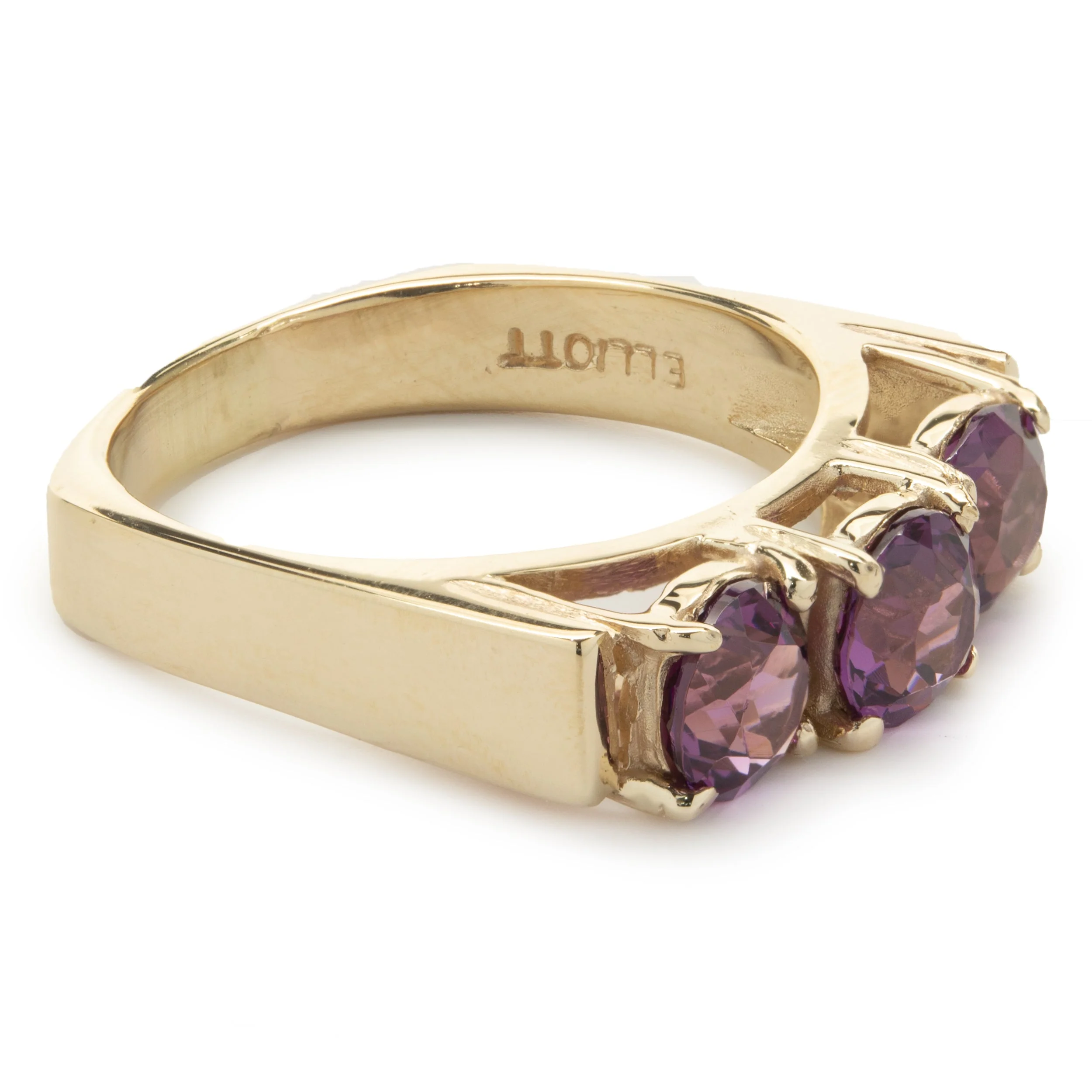 14 Karat Yellow Gold Grape Garnet Ring - Image 3
