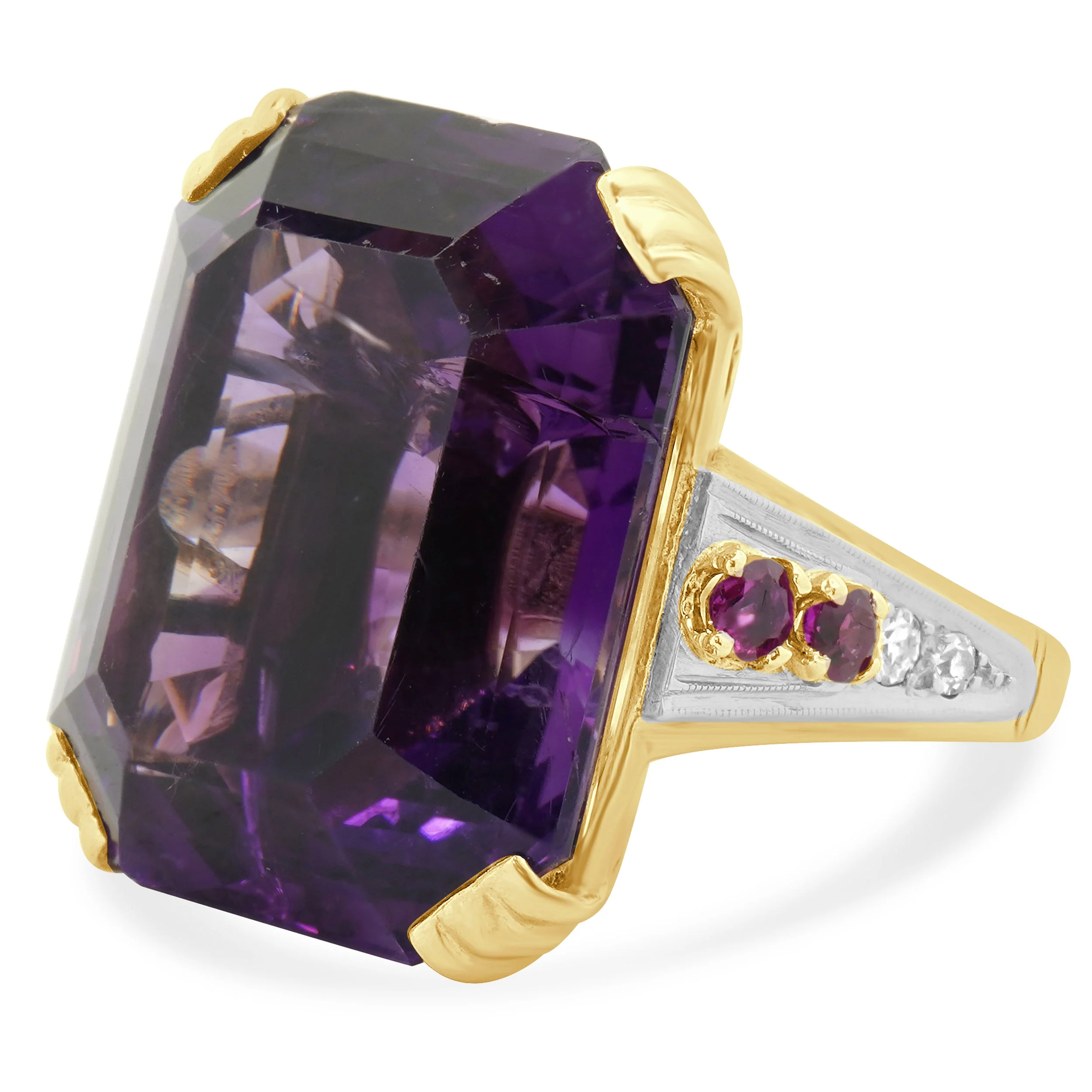 14 Karat Yellow Gold Retro Amethyst and Diamond Cocktail Ring - Image 2