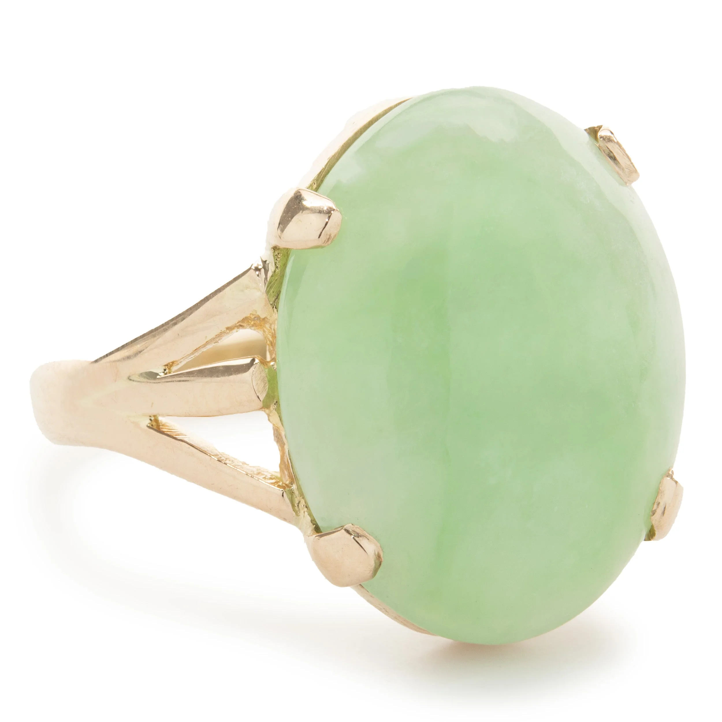 14 Karat Yellow Gold Vintage Jade Ring - Image 2