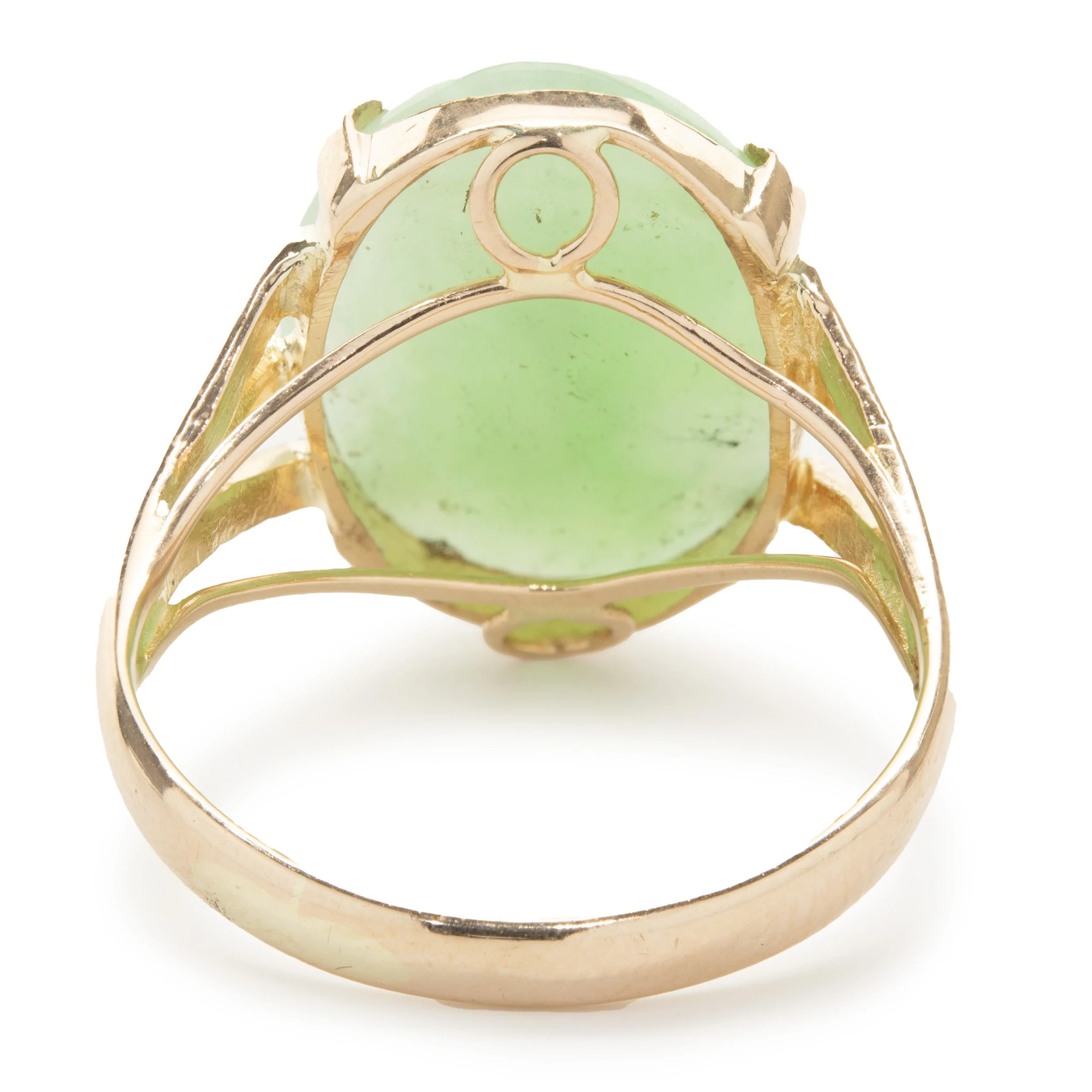 14 Karat Yellow Gold Vintage Jade Ring - Image 4