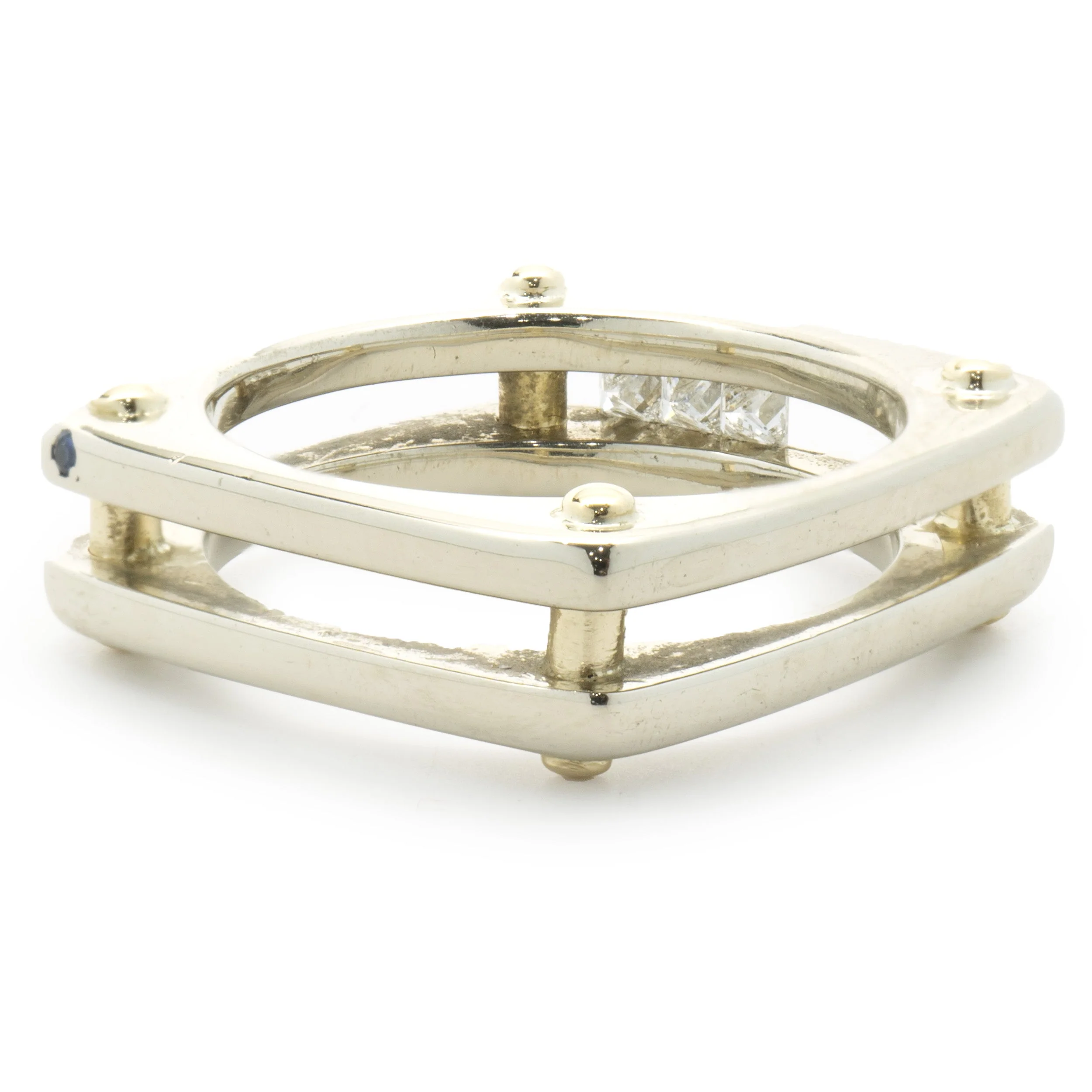 14 Karat Yellow & White Gold Diamond Dual Structure Ring - Image 4