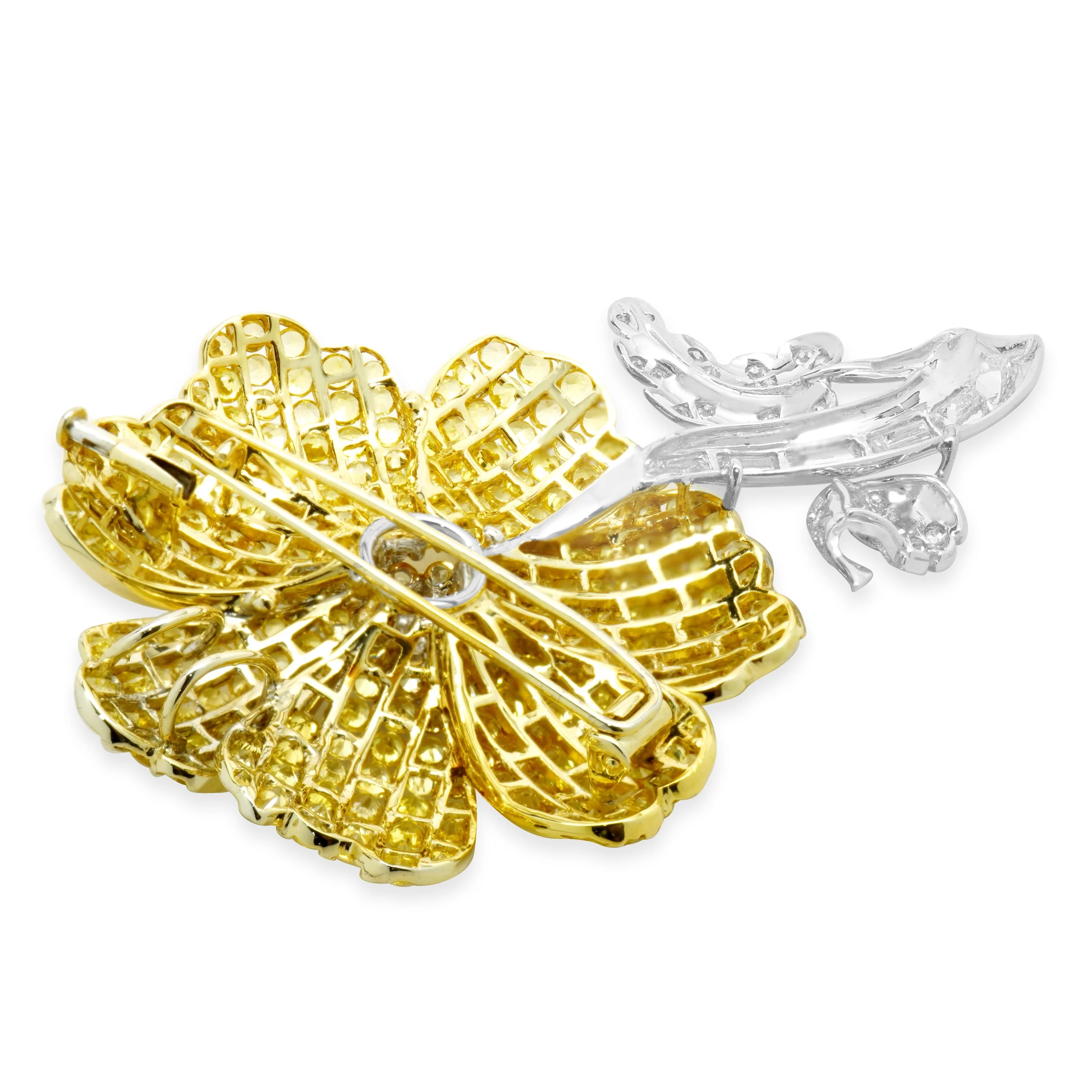 14 Karat Yellow & White Gold Yellow Sapphire and Diamond Flower Pin - Image 3
