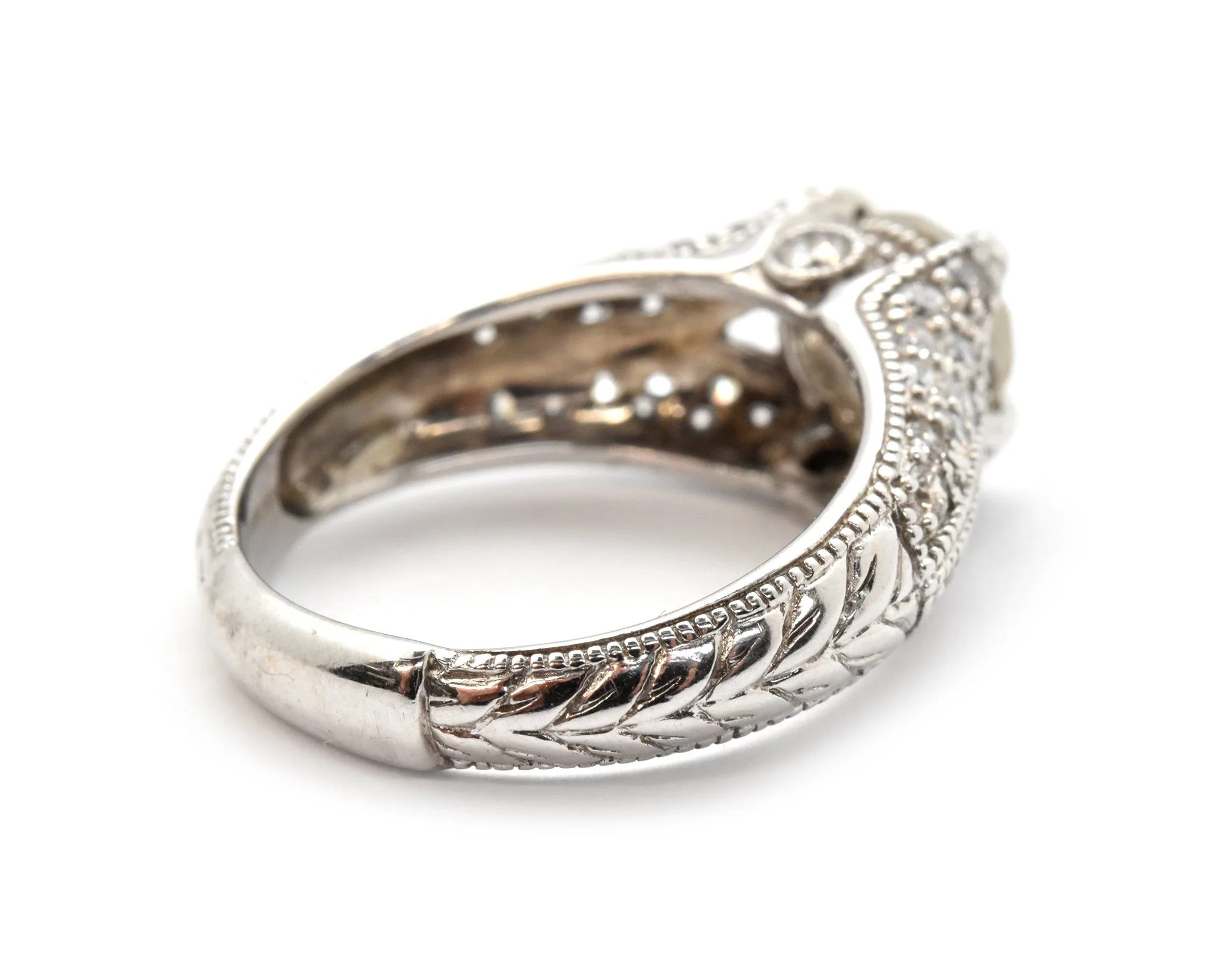 14k White Gold And 1.38ct Round Diamond Ring With 0.75cttw Accents - Image 5