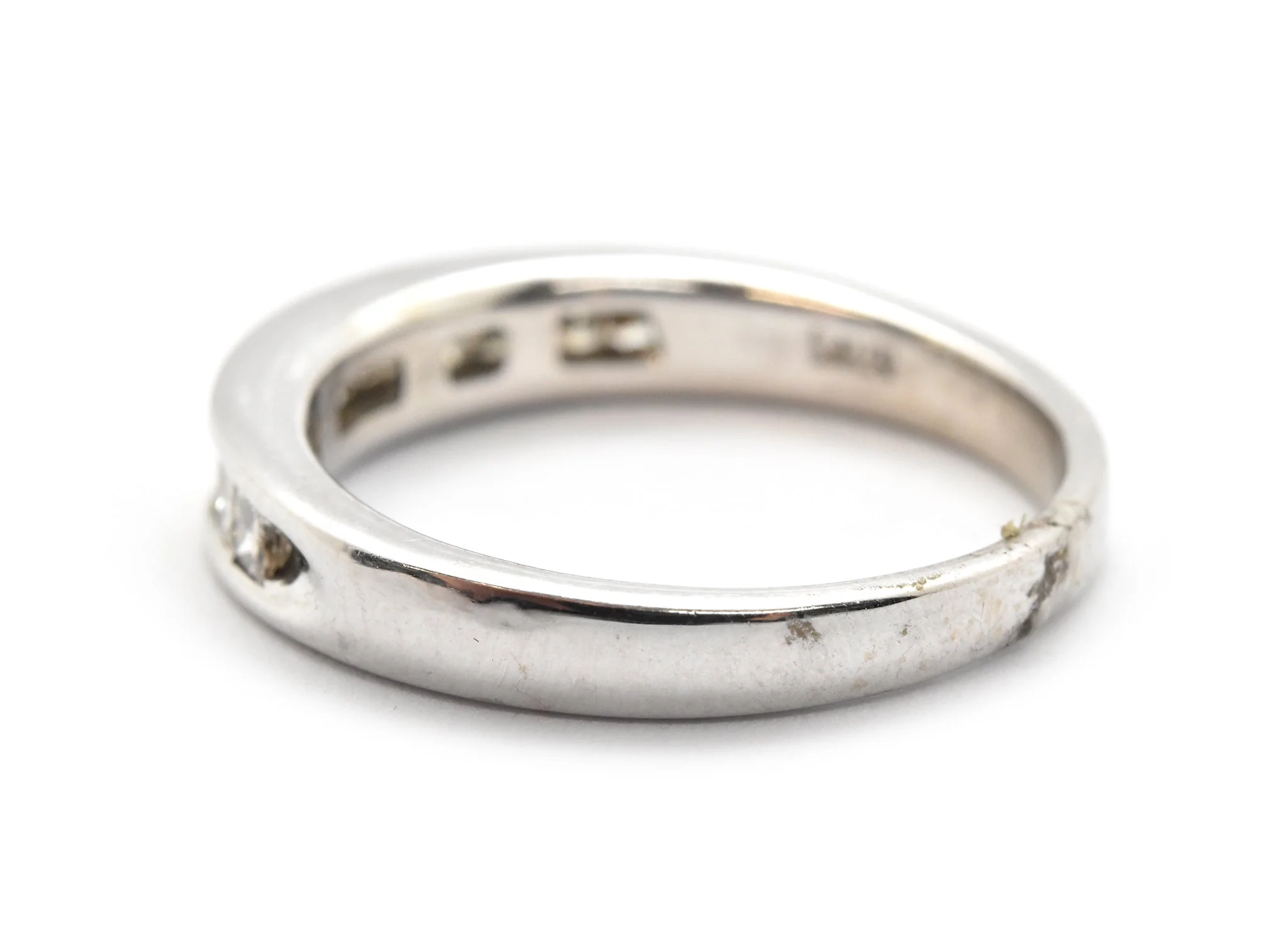 14k White Gold And Channel-Set Princess Diamond Band Ring 0.50cttw - Image 4