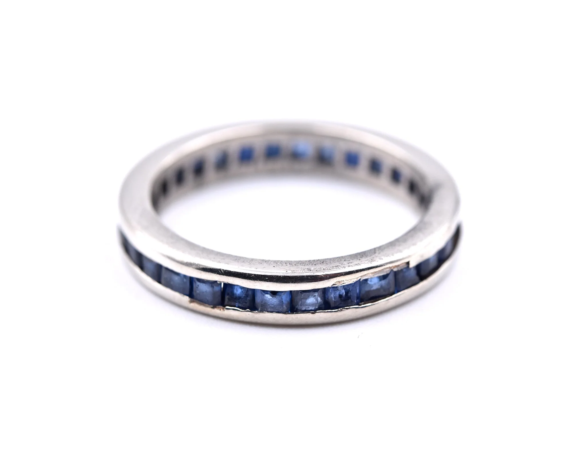 14k White Gold Sapphire Band - Image 4