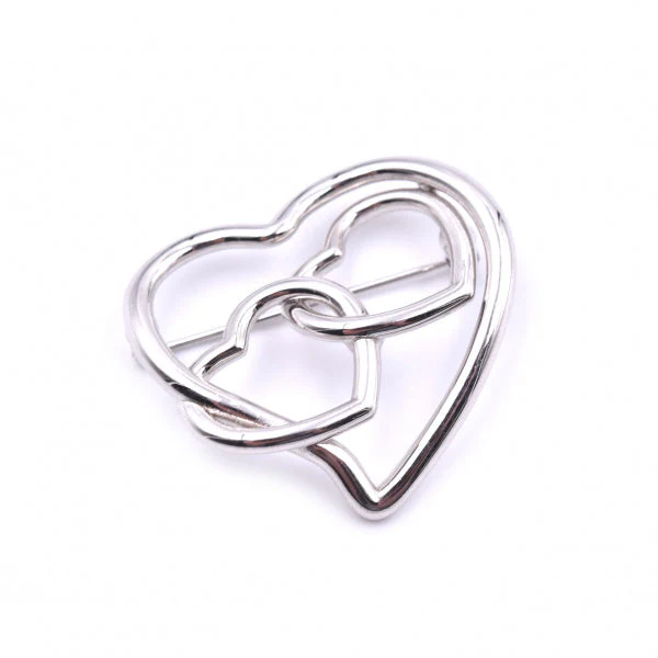 14k White Gold Triple Heart Pendant - Image 3