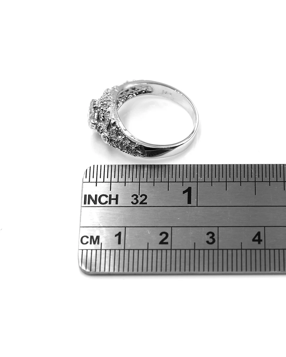 14kw Vintage Style Diamond Ring in Gold - Image 3