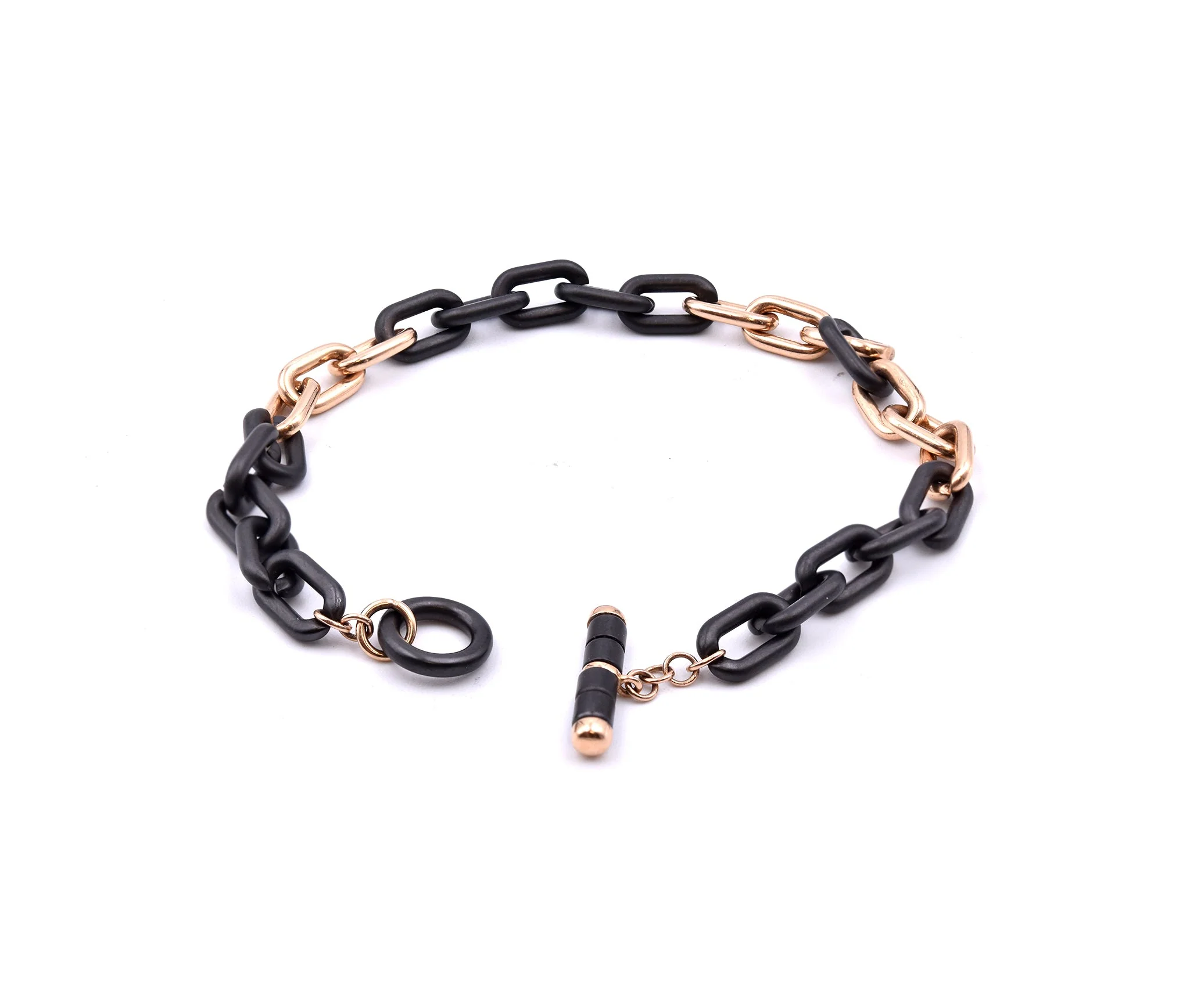 18 Karat Rose Gold and Black Ceramic Oval Link Bracelet - Image 4