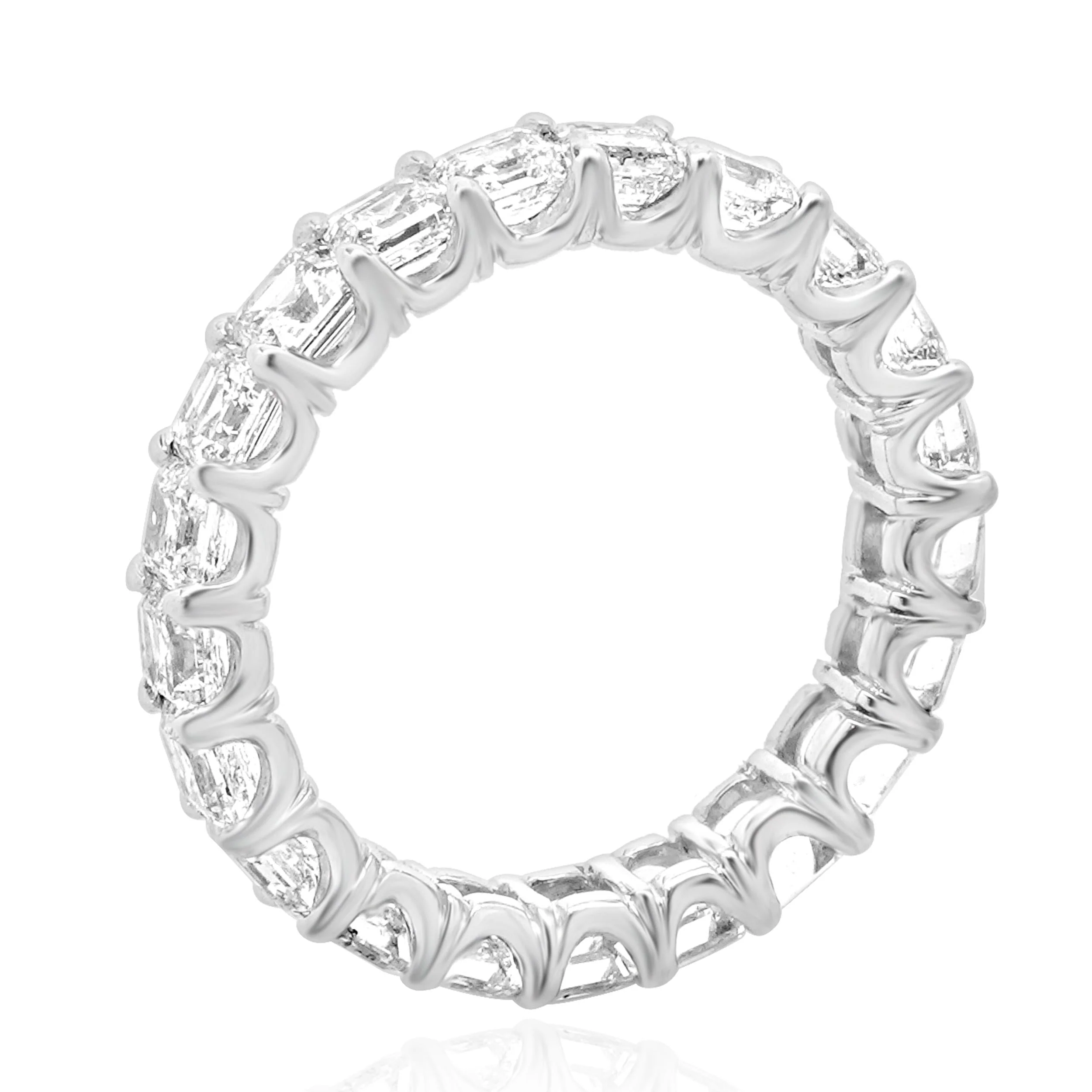 18 Karat White Gold Asscher Cut Diamond Band - Image 4
