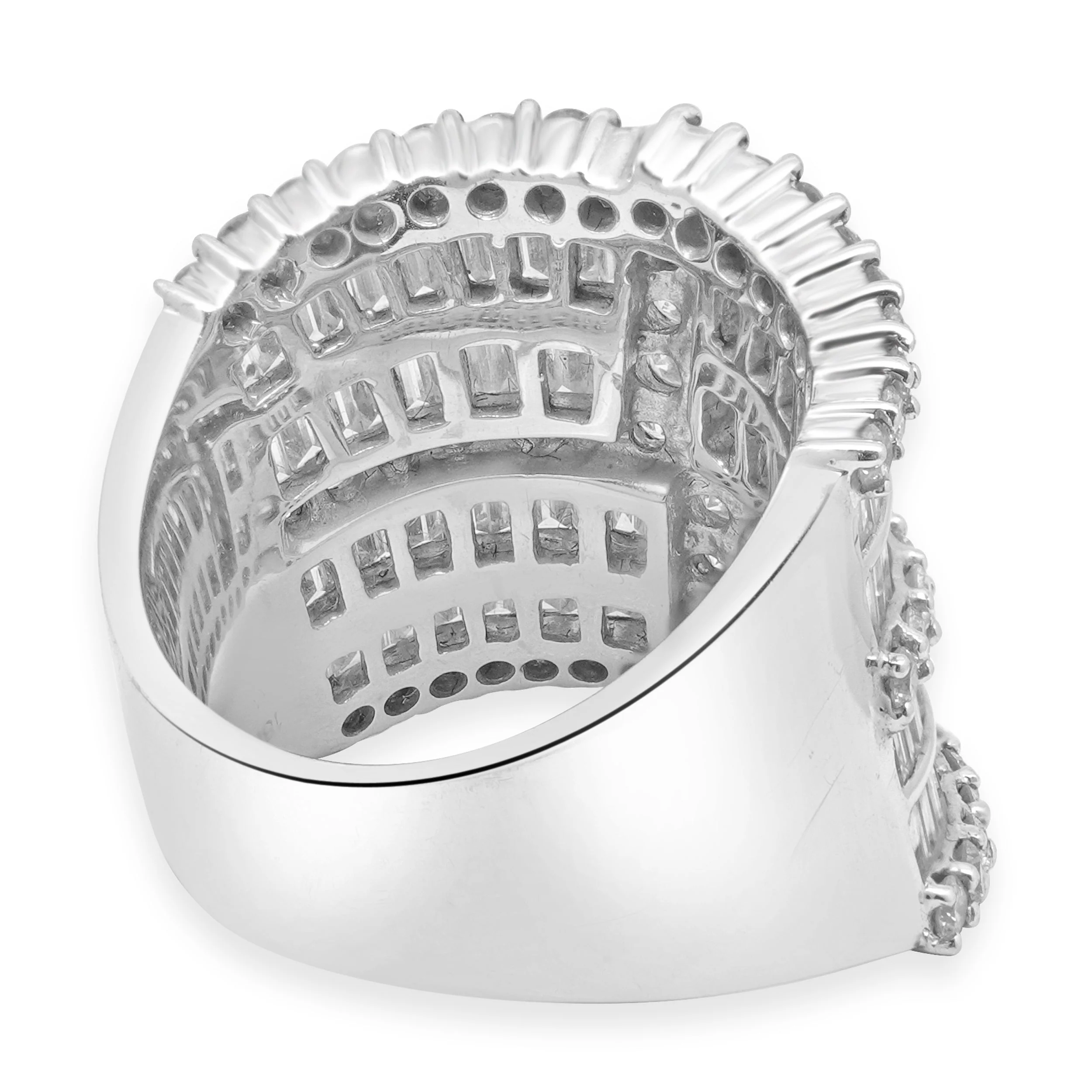 18 Karat White Gold Baguette Cut and Round Diamond Multi-Row Cigar Band - Image 4