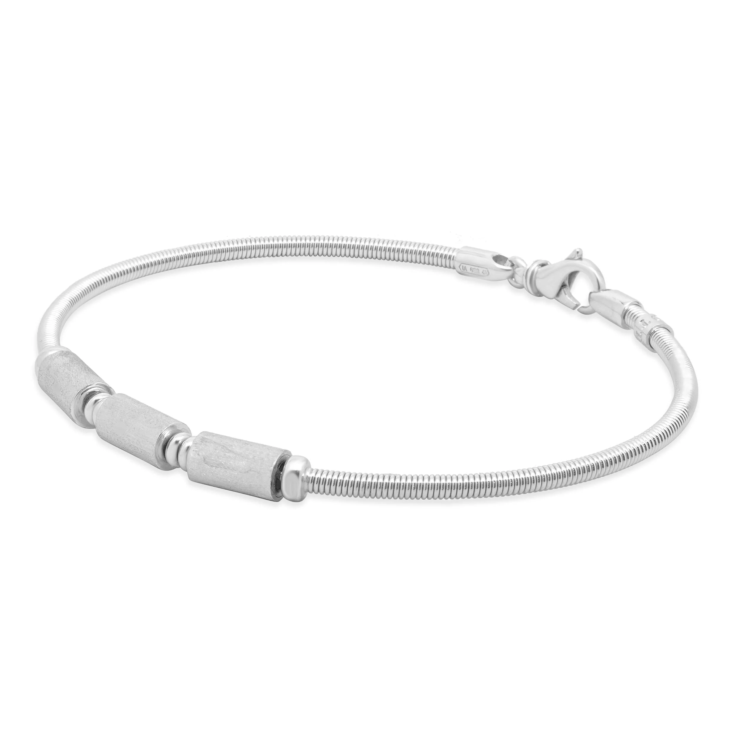 18 Karat White Gold Cable Station Bracelet - Image 2