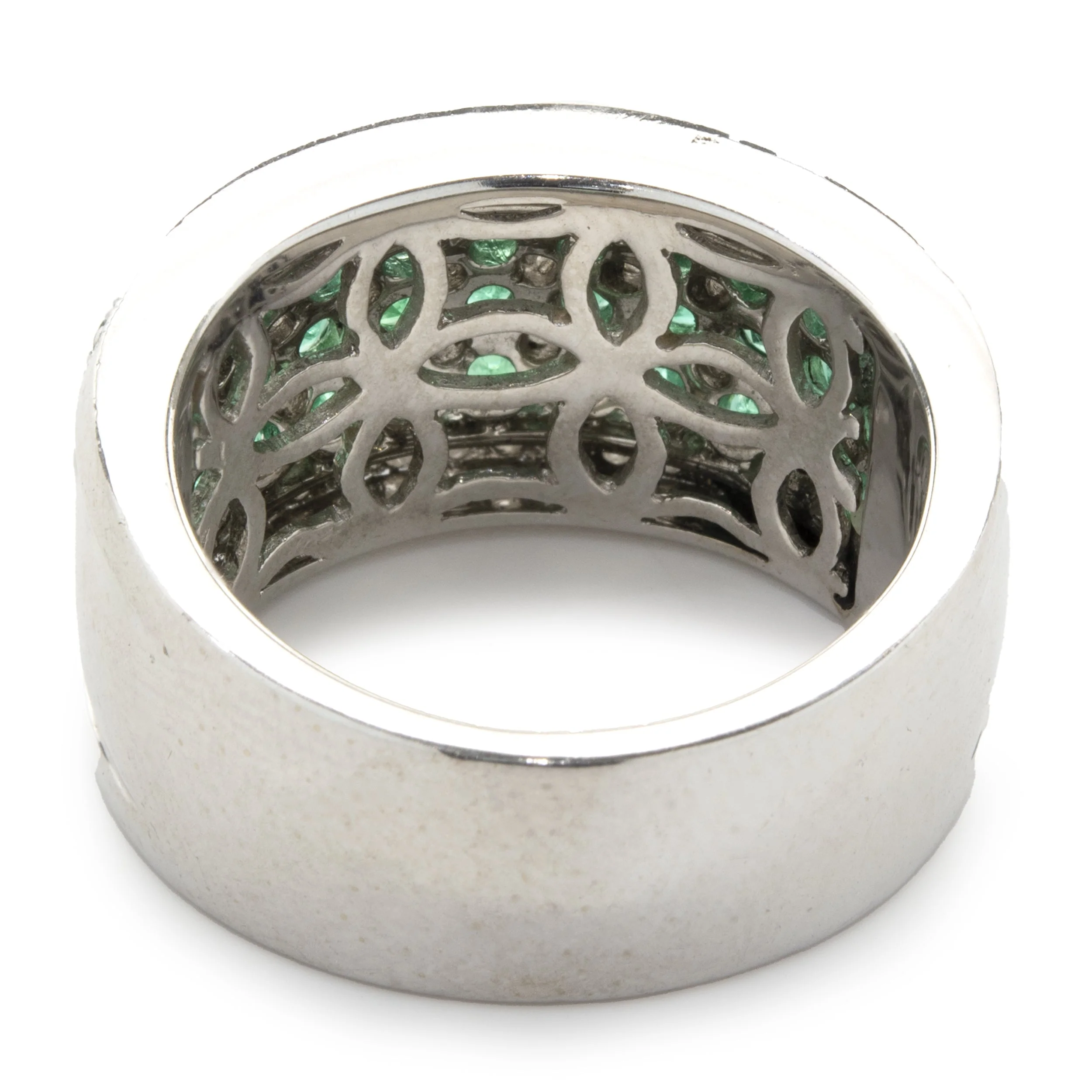 18 Karat White Gold Diamond and Emerald Seven Row Band - Image 3