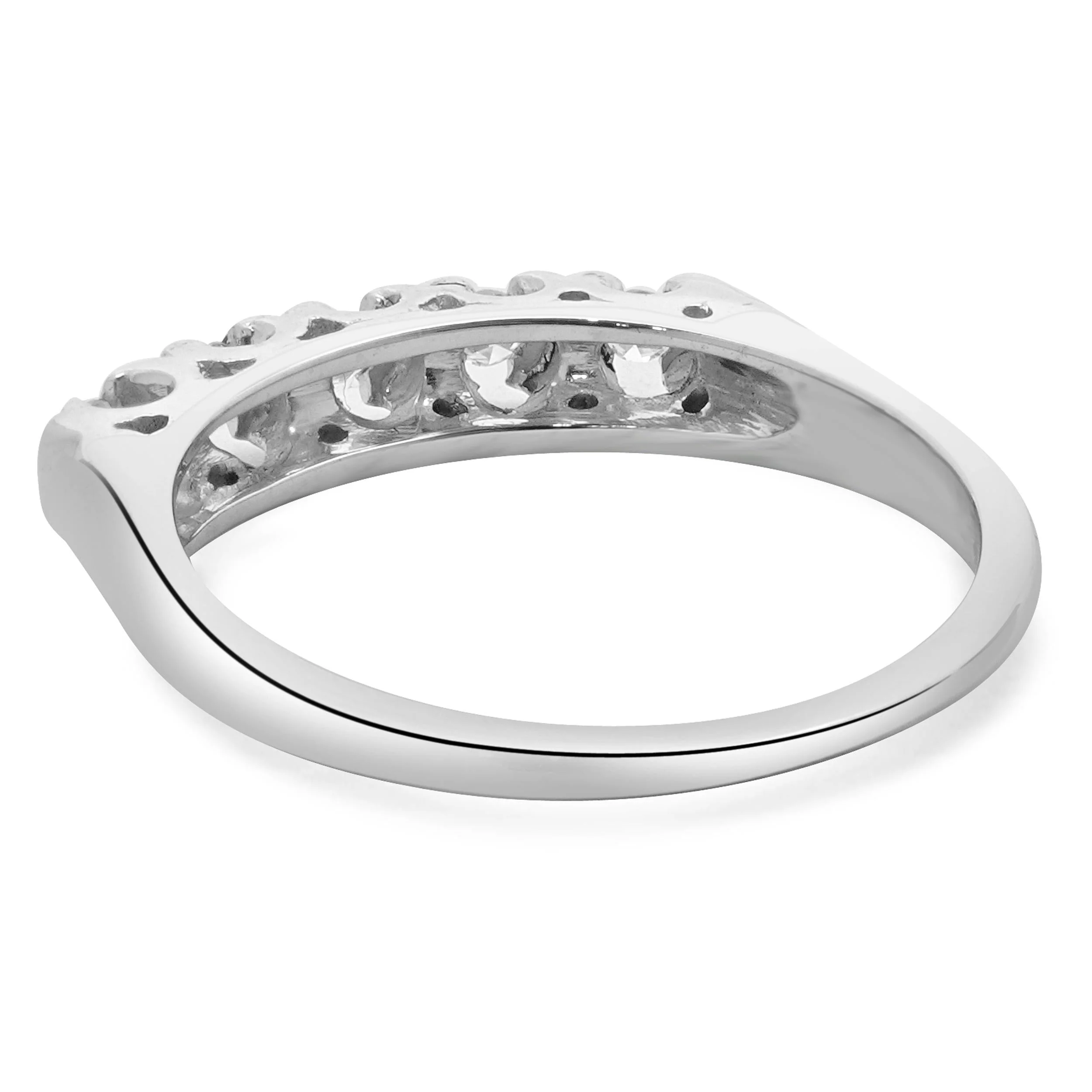 18 Karat White Gold Diamond Band - Image 3