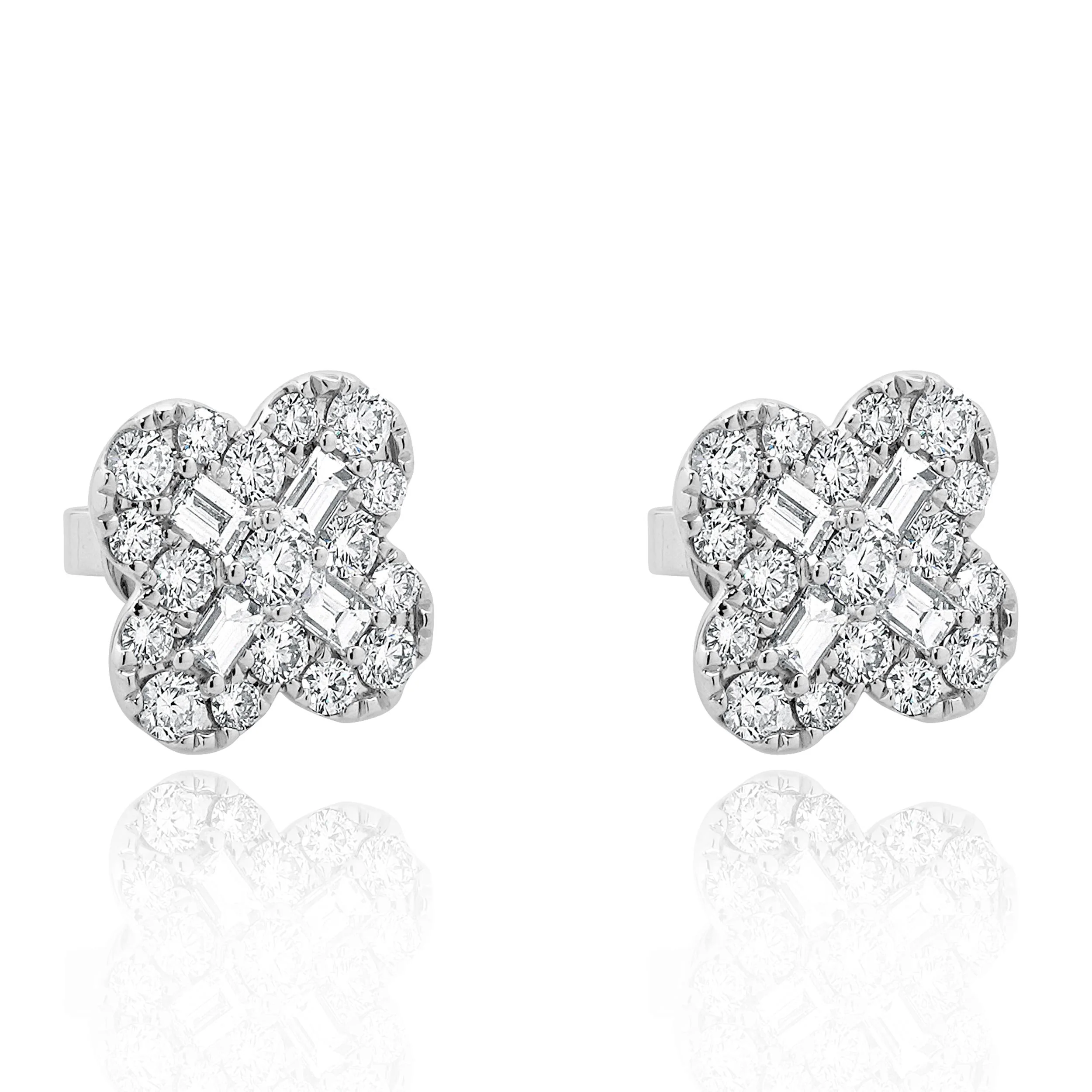 18 Karat White Gold Diamond Clover Stud Earrings