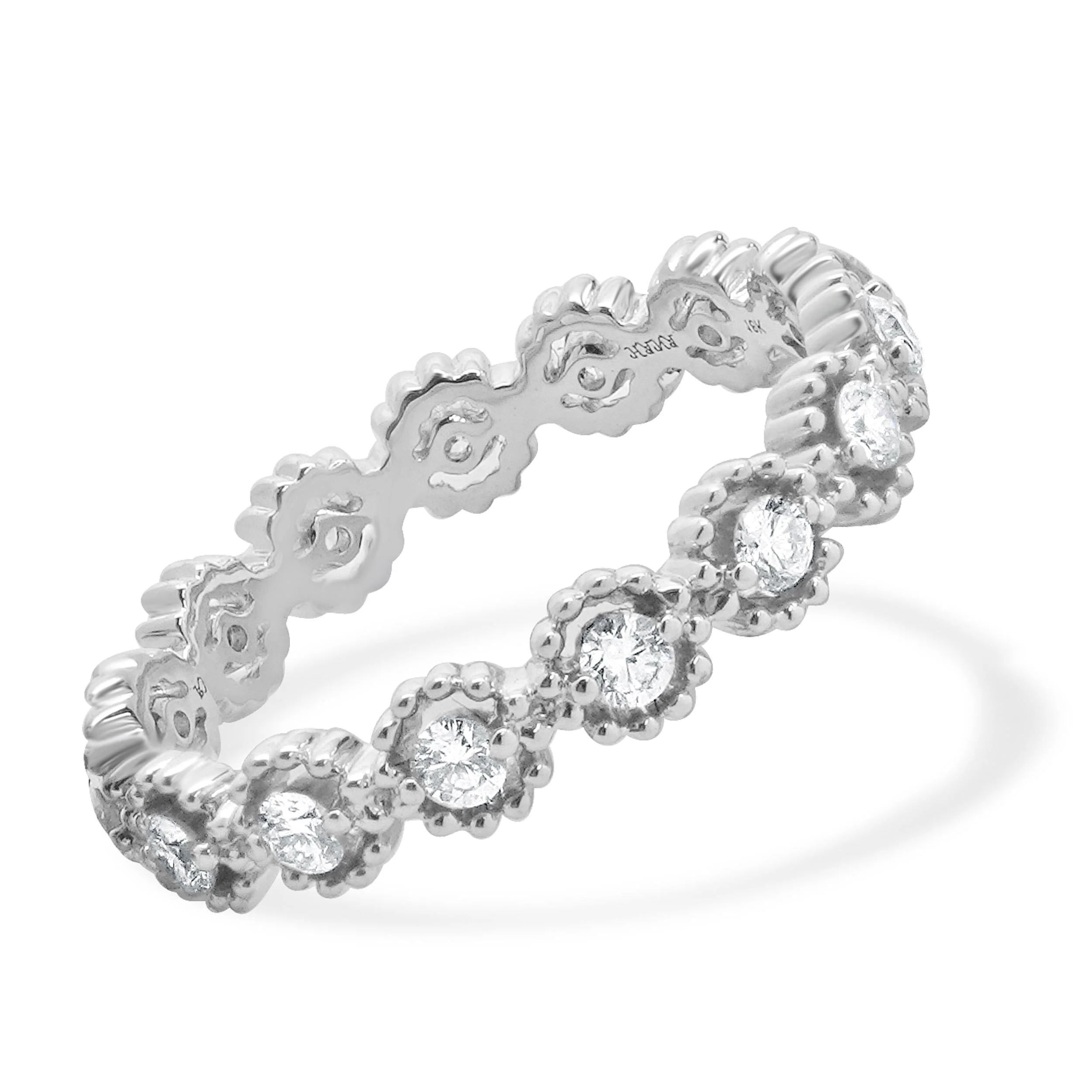 18 Karat White Gold Diamond Cutout Band - Image 2